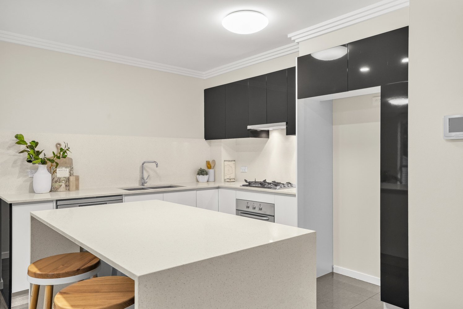 5/18-20 Dent Street, Jamisontown Sold by ResponseRE - image 1