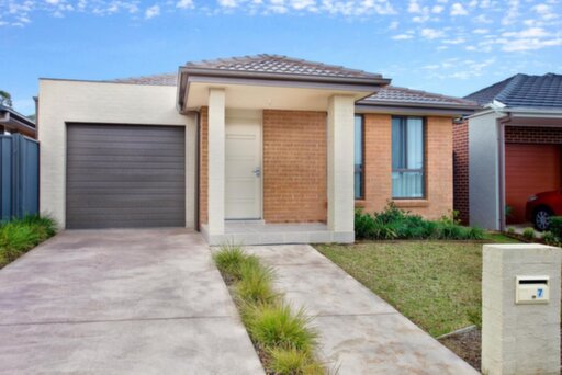 7 Rowland Place, Jordan Springs Sold by ResponseRE