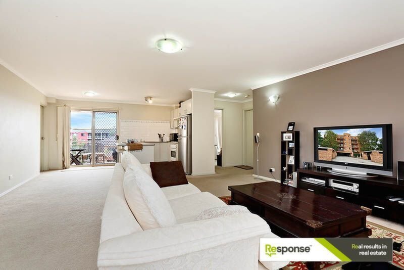 22/25-27 Fourth Avenue, Blacktown Leased by ResponseRE - image 1
