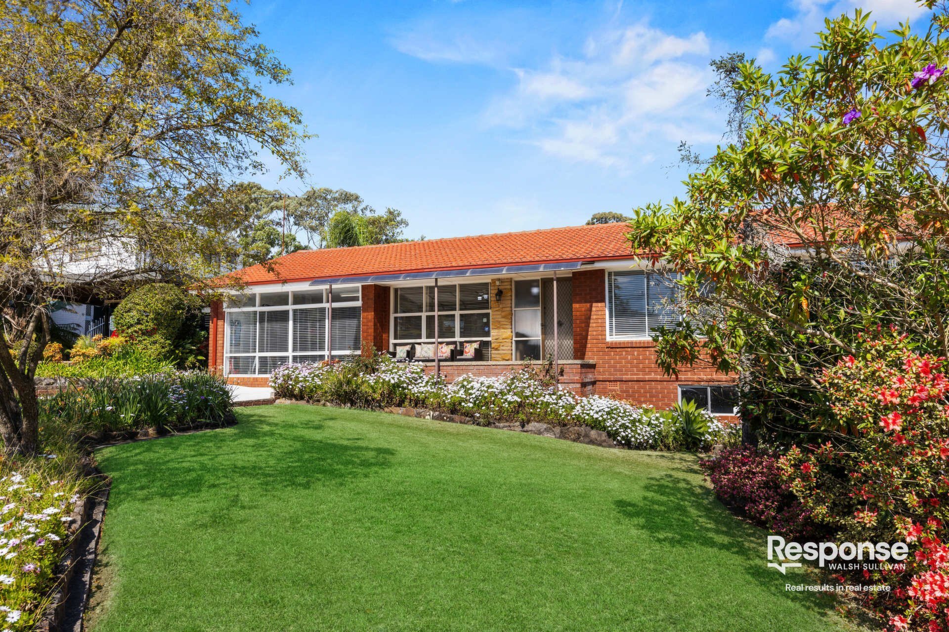 42 Carver Crescent, Baulkham Hills Sold by ResponseRE Walsh Sullivan Northmead - image 1