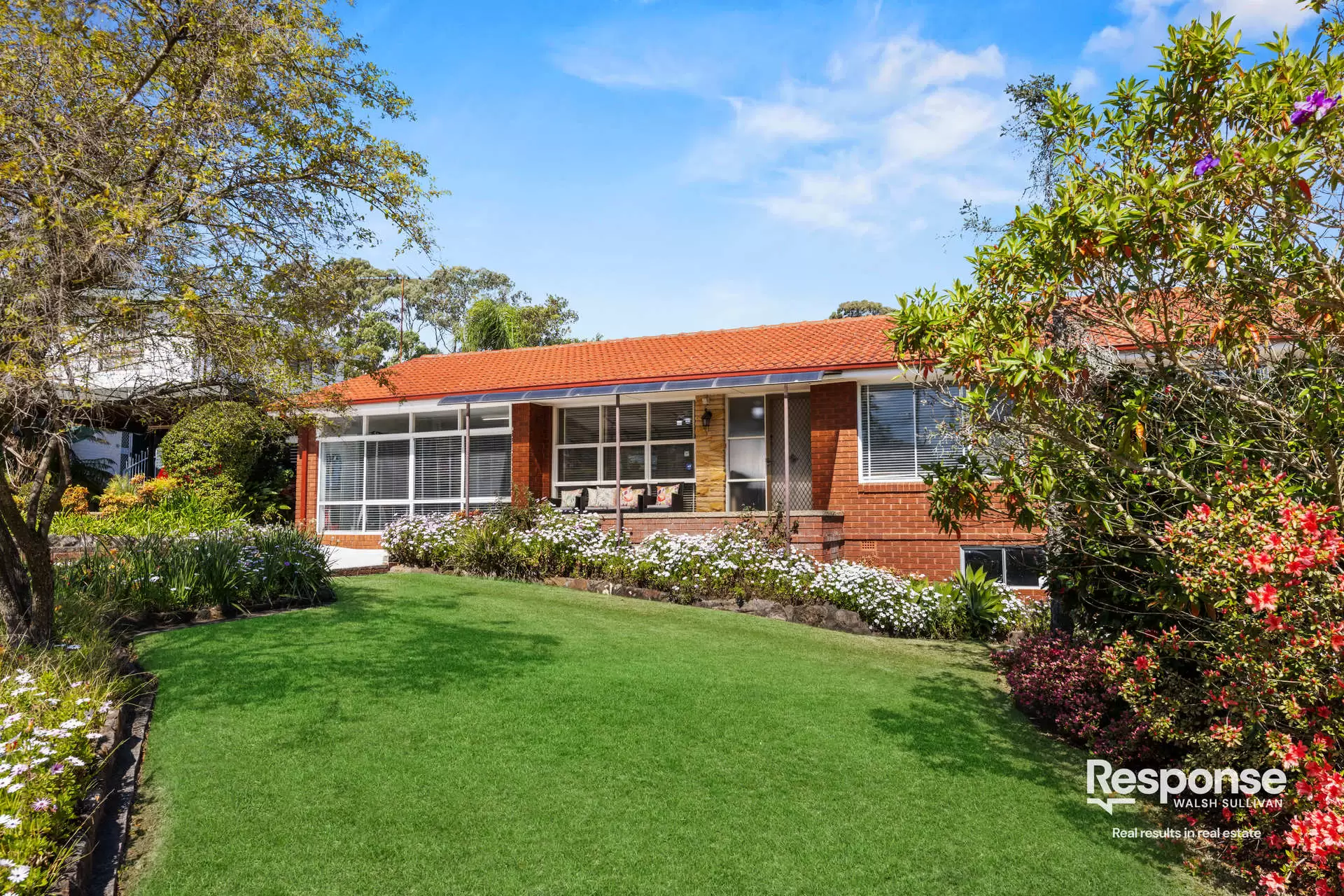 42 Carver Crescent, Baulkham Hills Sold by ResponseRE Walsh Sullivan Northmead - image 1