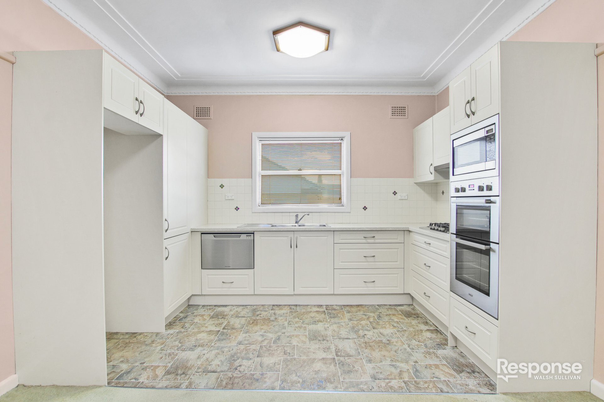 7 Kenneth Avenue, Baulkham Hills Leased by ResponseRE - image 1