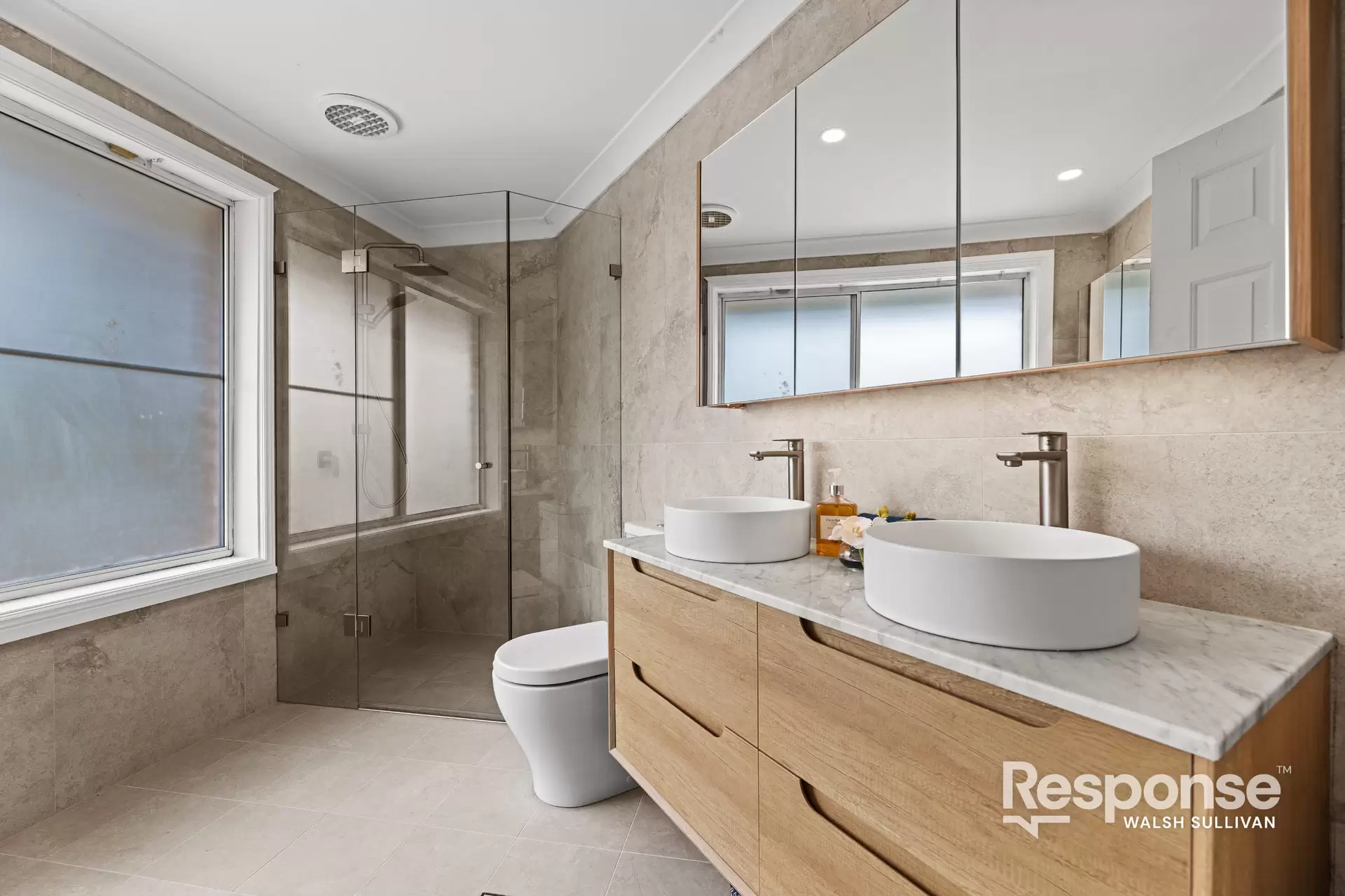 15 Kelly Close, Baulkham Hills Sold by ResponseRE Walsh Sullivan Northmead - image 1