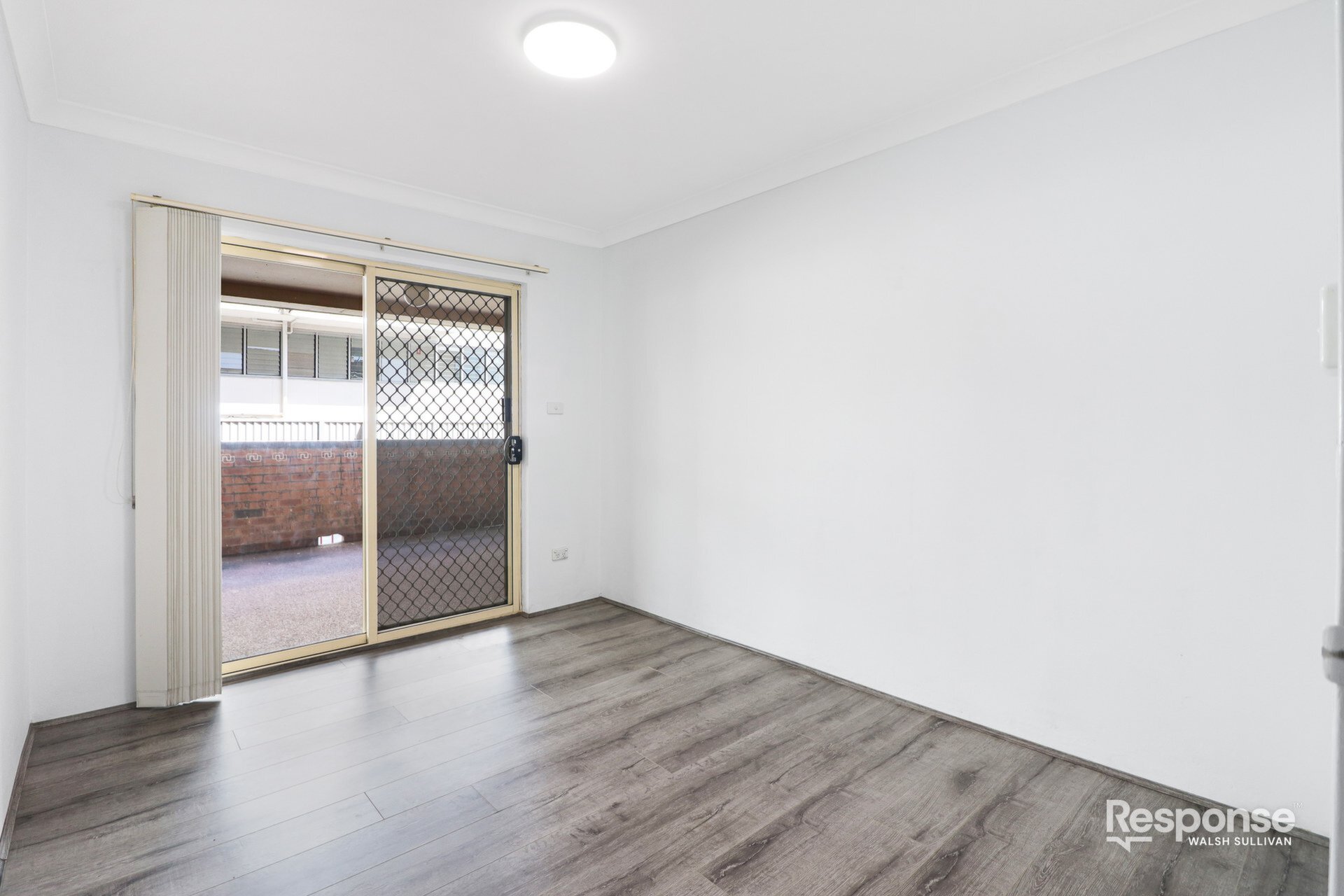 4/8-10 Fourth Avenue, Blacktown Leased by ResponseRE - image 1