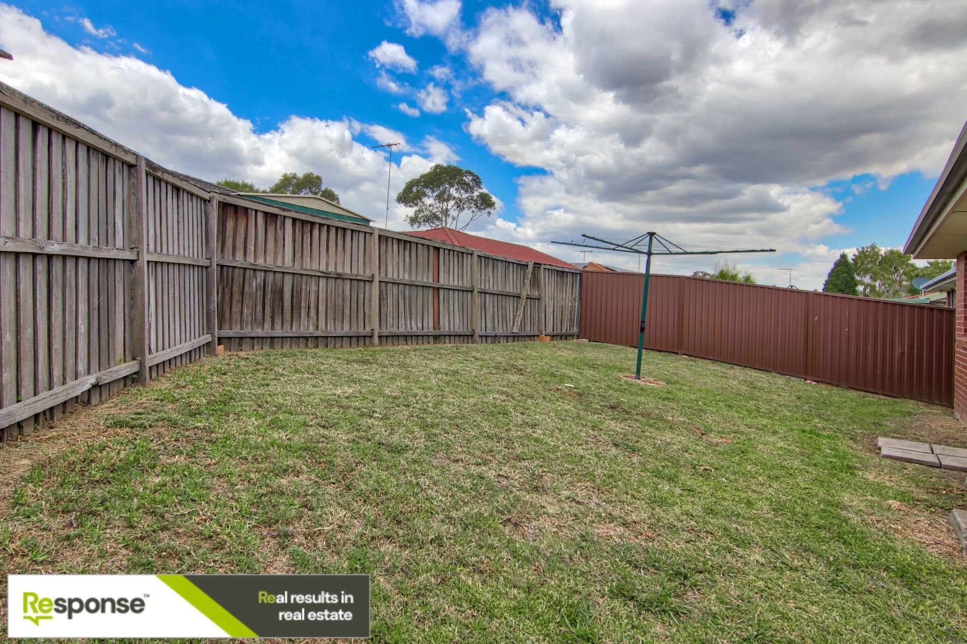 18 Cedarwood Grove, Dean Park Leased by ResponseRE - image 1