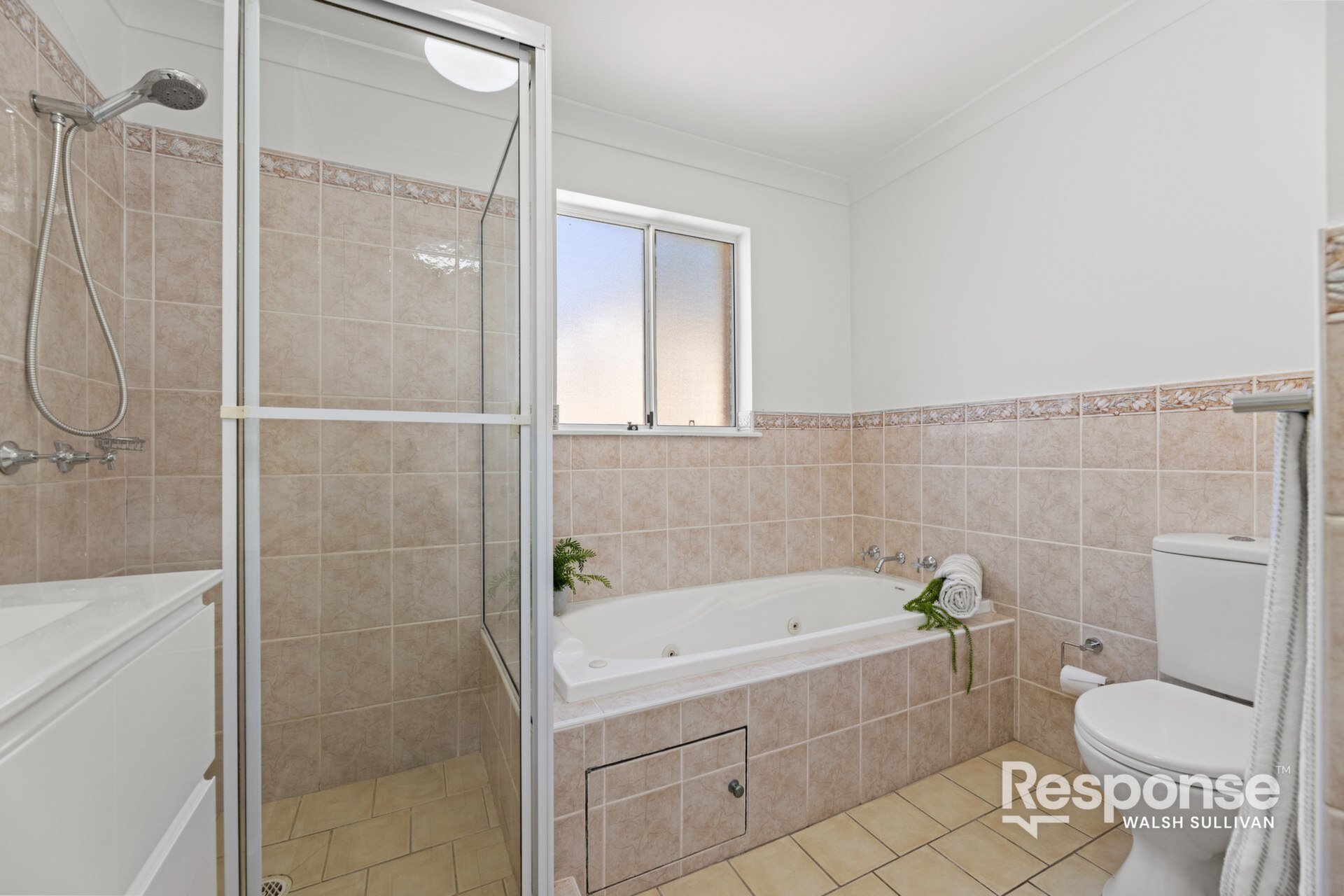 6/22-24 Pearce Street, Baulkham Hills Leased by ResponseRE - image 1
