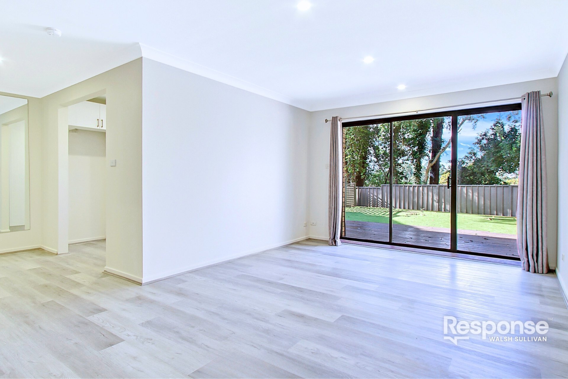 8/53 Brisbane Road, Castle Hill Leased by ResponseRE Walsh Sullivan Northmead - image 1