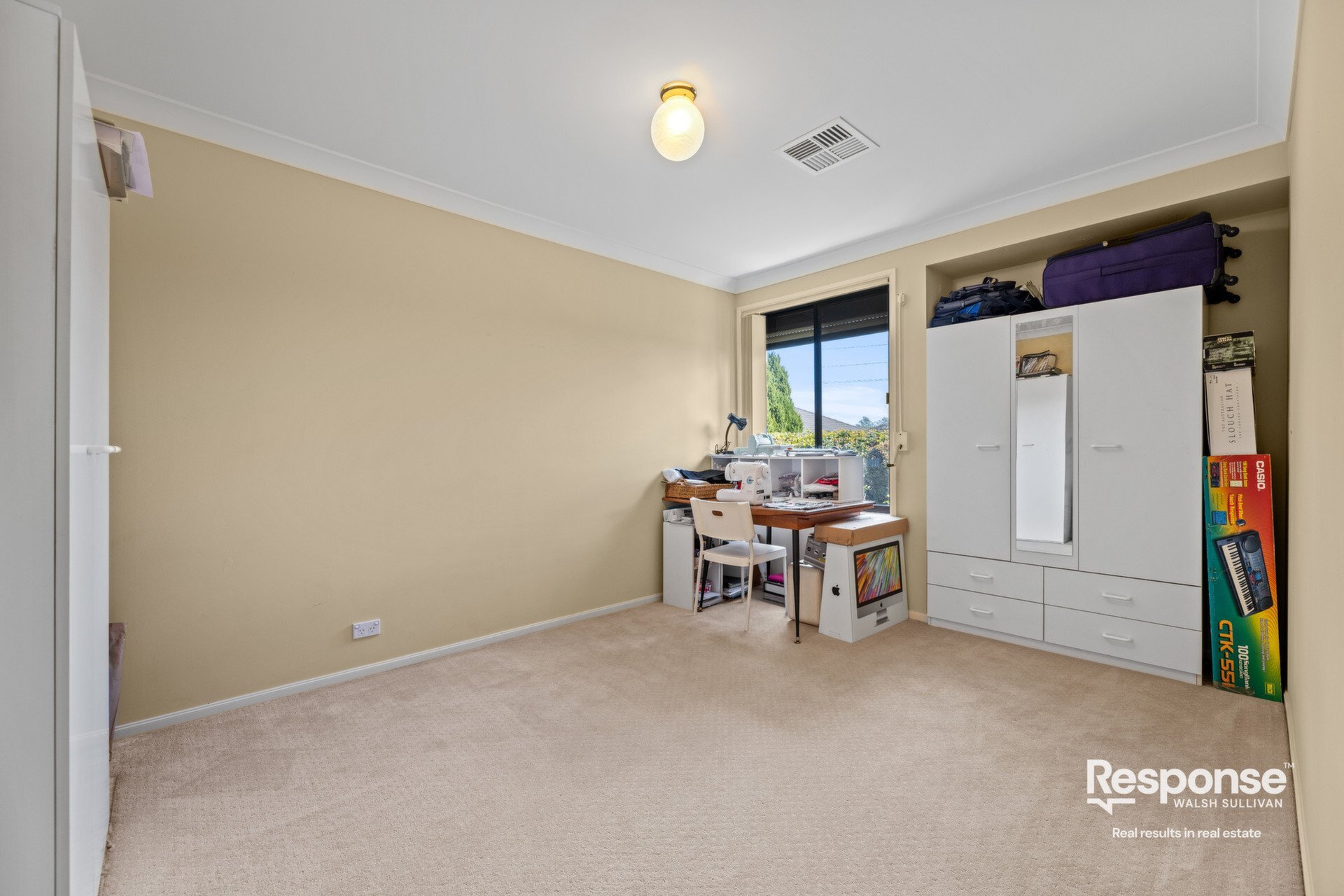 8 Ellerstone Court, Kellyville Sold by ResponseRE Walsh Sullivan Northmead - image 1