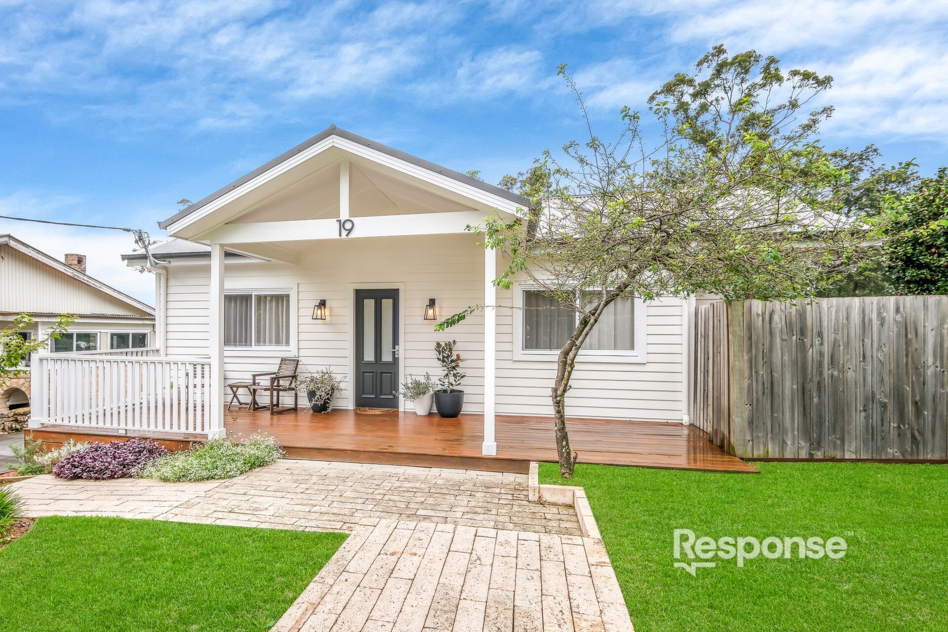 19 Martin Place, Faulconbridge Sold by ResponseRE - image 1