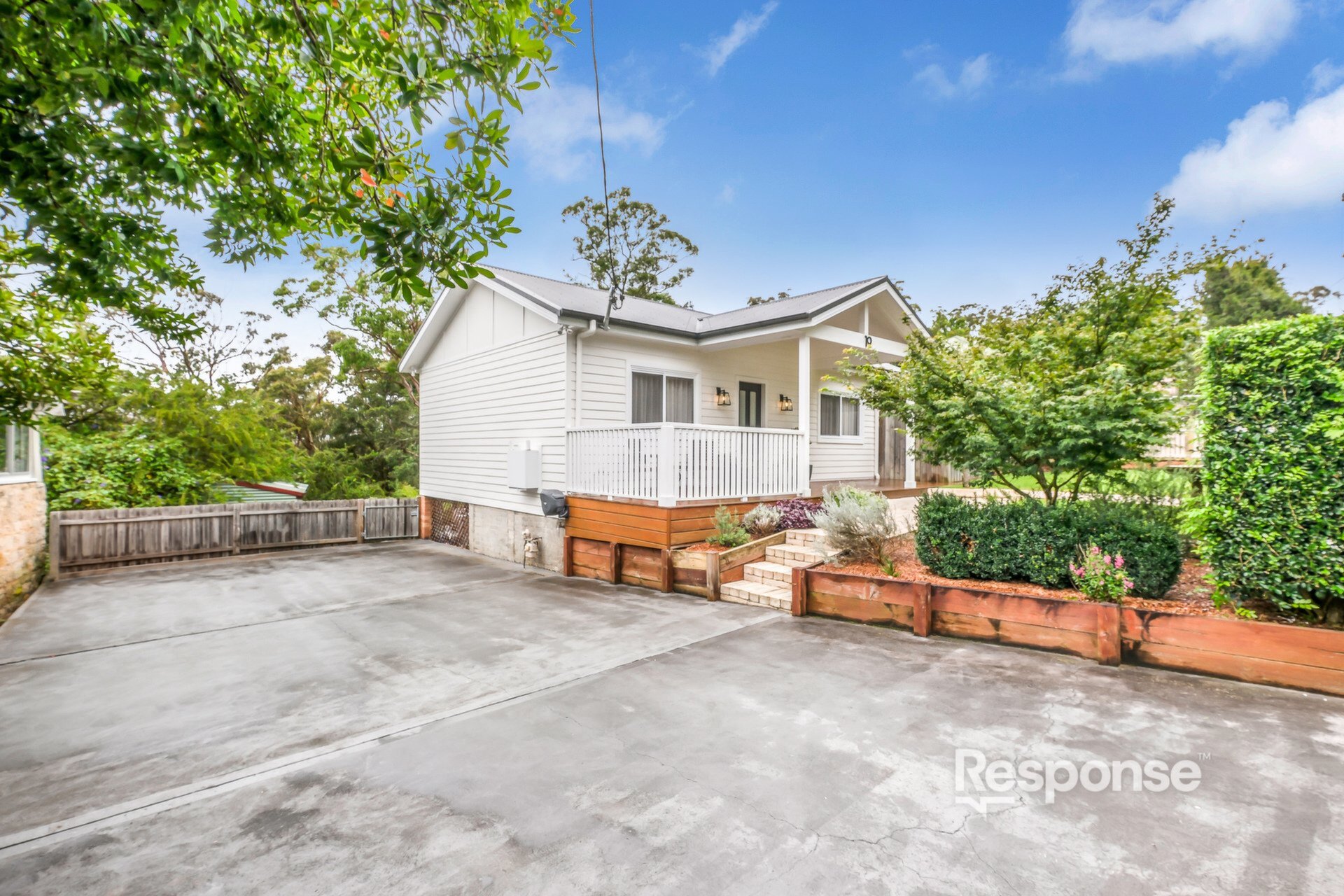 19 Martin Place, Faulconbridge Sold by ResponseRE - image 1