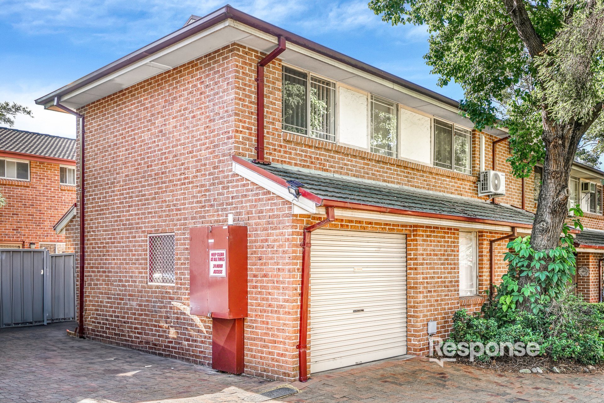 4/147 Cox Avenue, Penrith Sold by ResponseRE - image 1