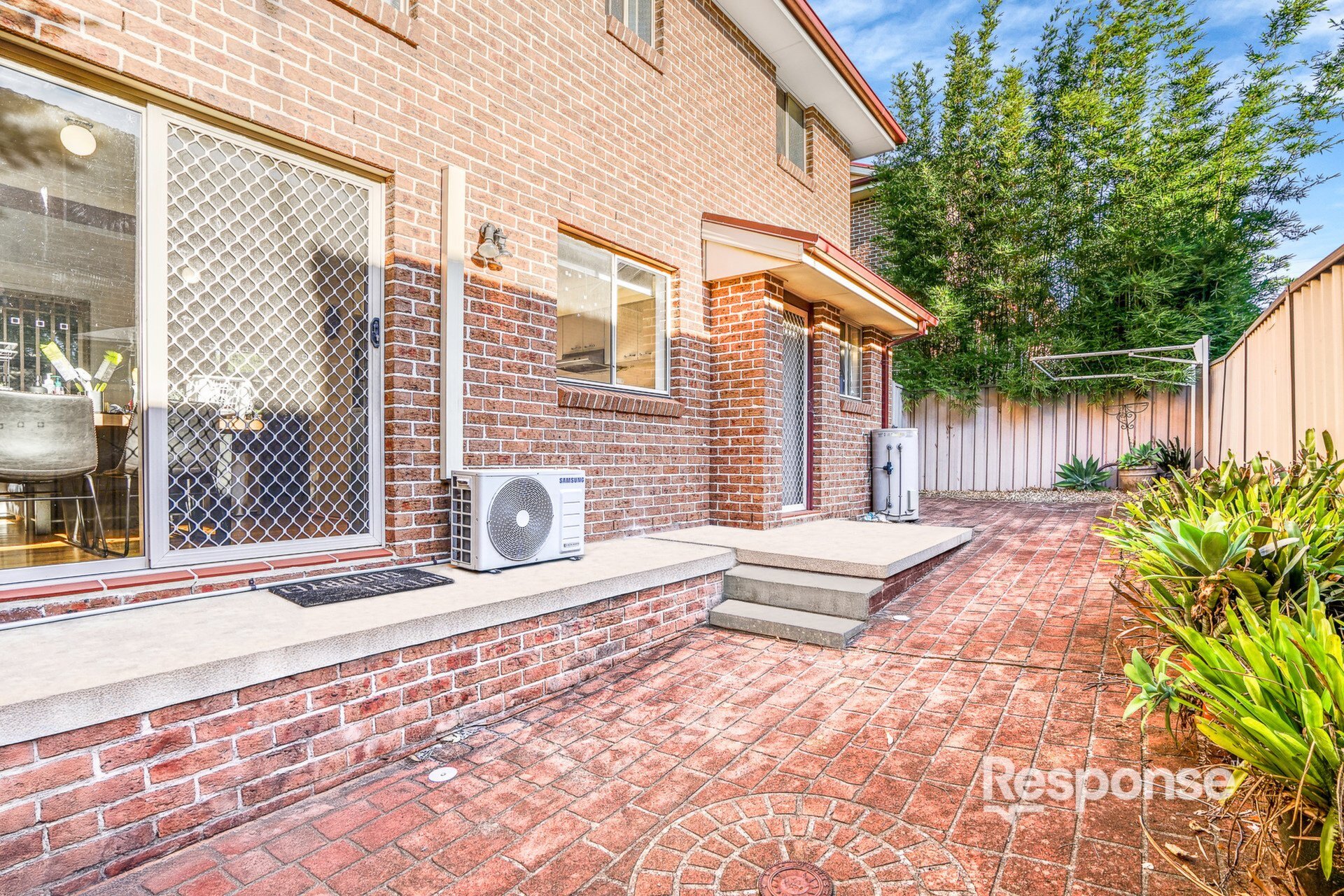 4/147 Cox Avenue, Penrith Sold by ResponseRE - image 1
