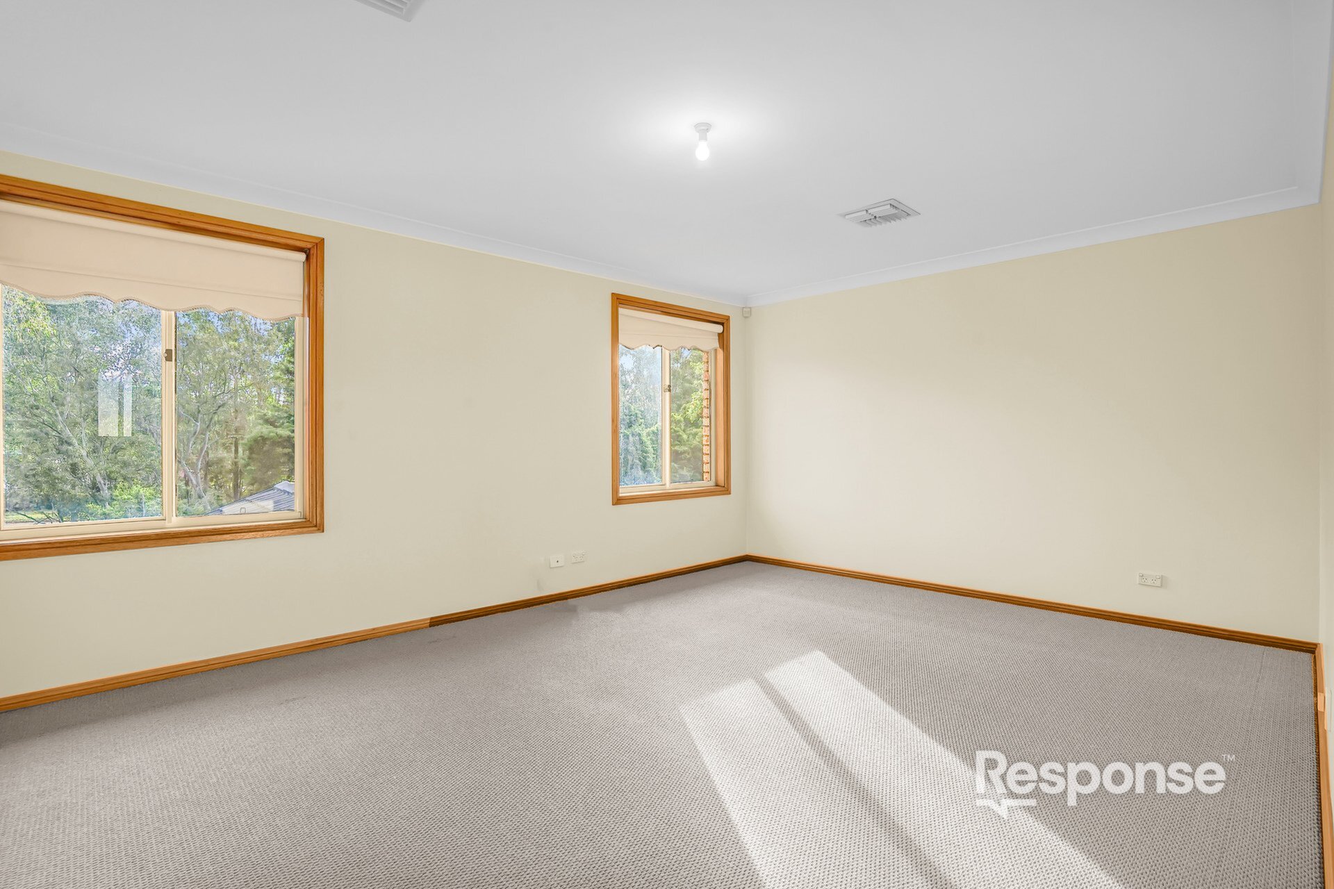 9 Devaney Avenue, Glenmore Park Sold by ResponseRE - image 1