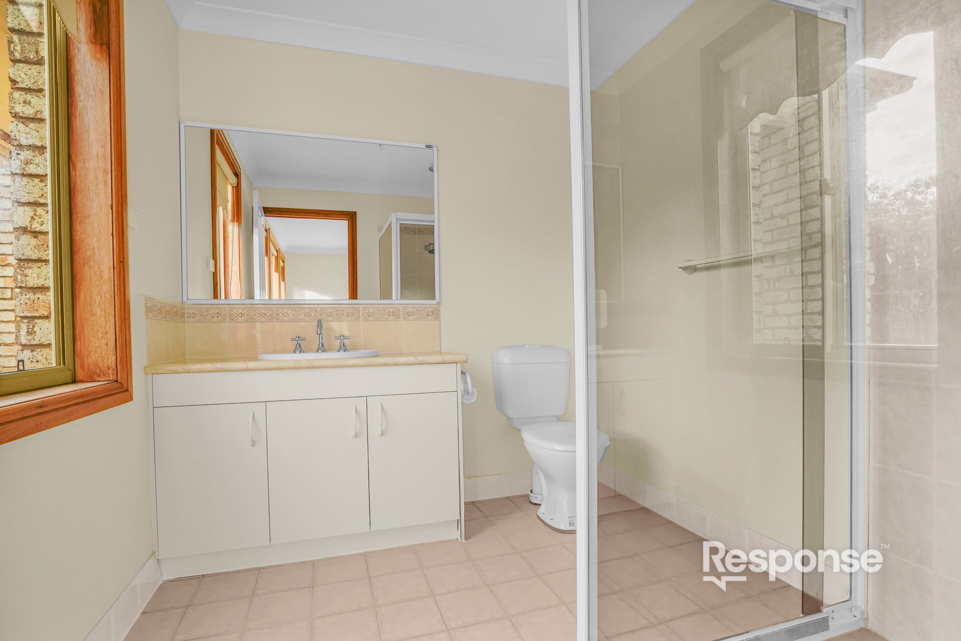 9 Devaney Avenue, Glenmore Park Sold by ResponseRE - image 1