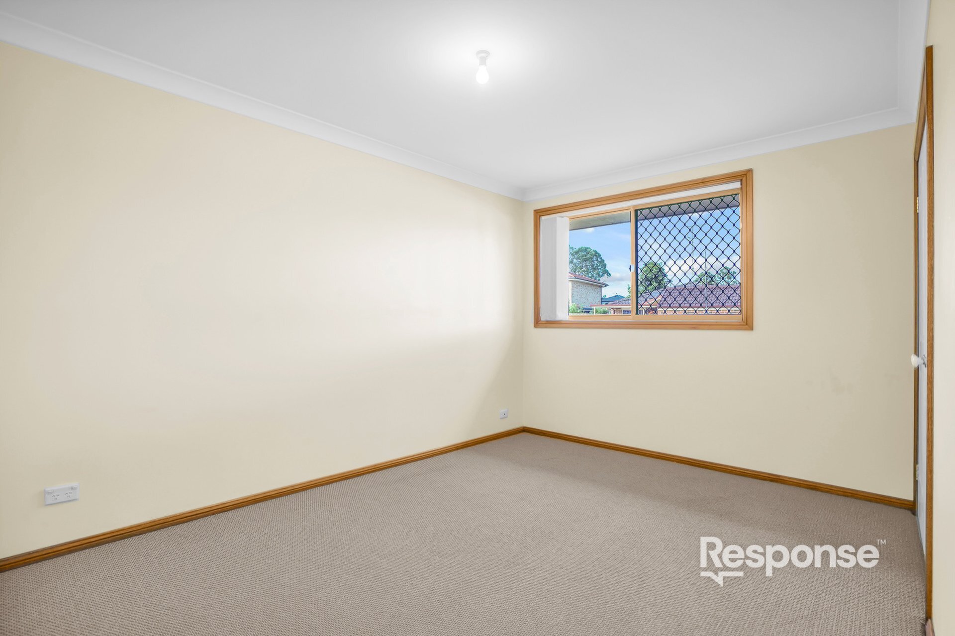 9 Devaney Avenue, Glenmore Park Sold by ResponseRE - image 1
