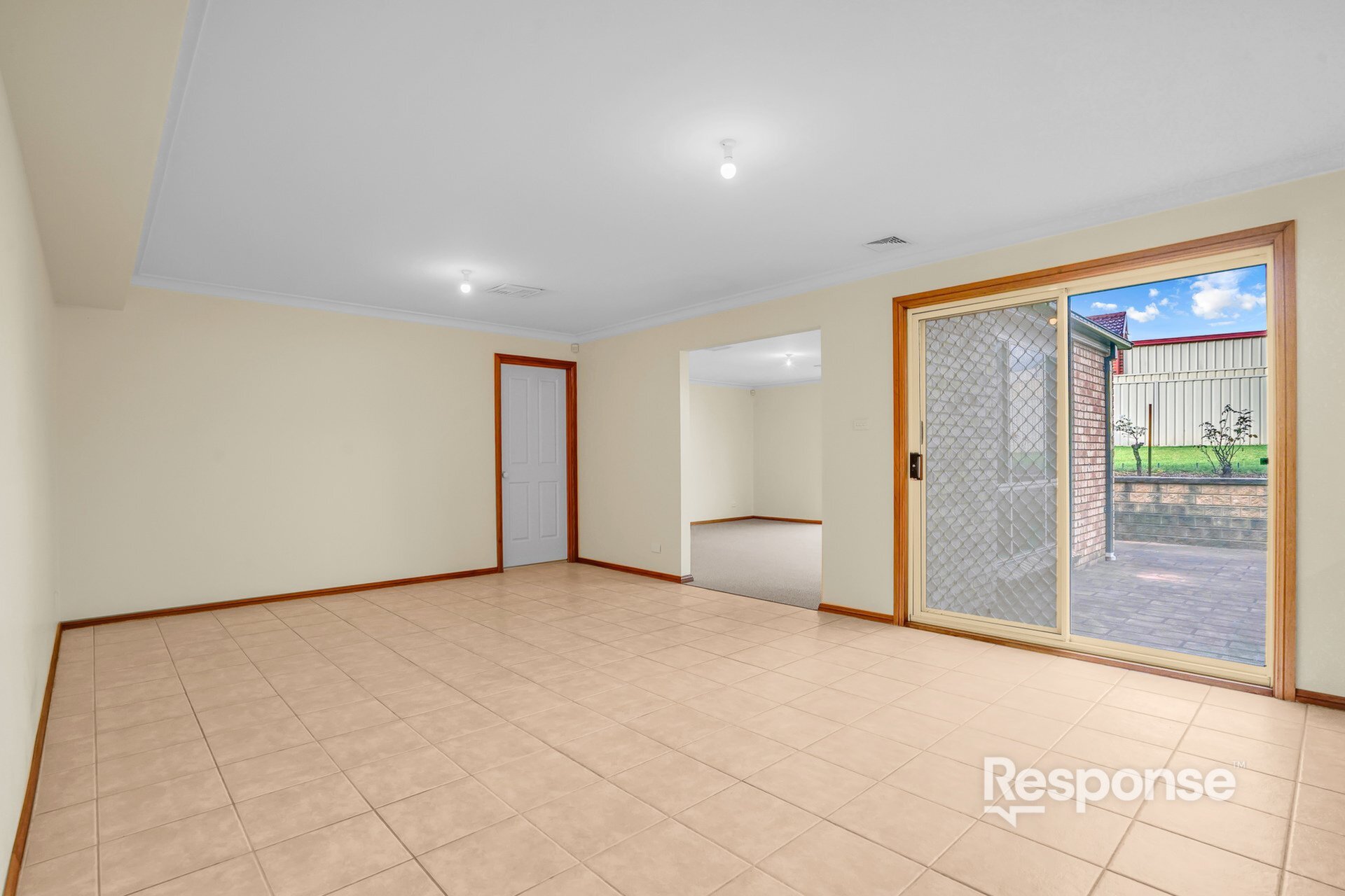 9 Devaney Avenue, Glenmore Park Sold by ResponseRE - image 1