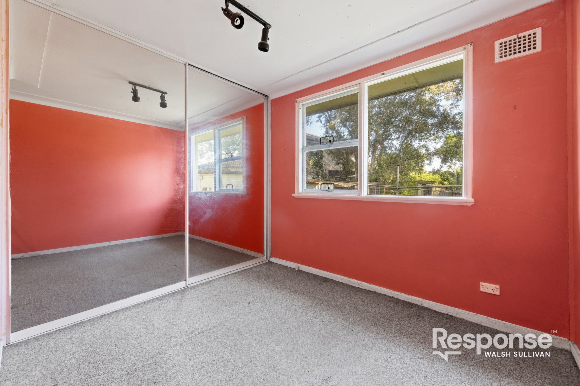 10 Cosimo Street, Toongabbie Sold by ResponseRE Walsh Sullivan Northmead - image 1