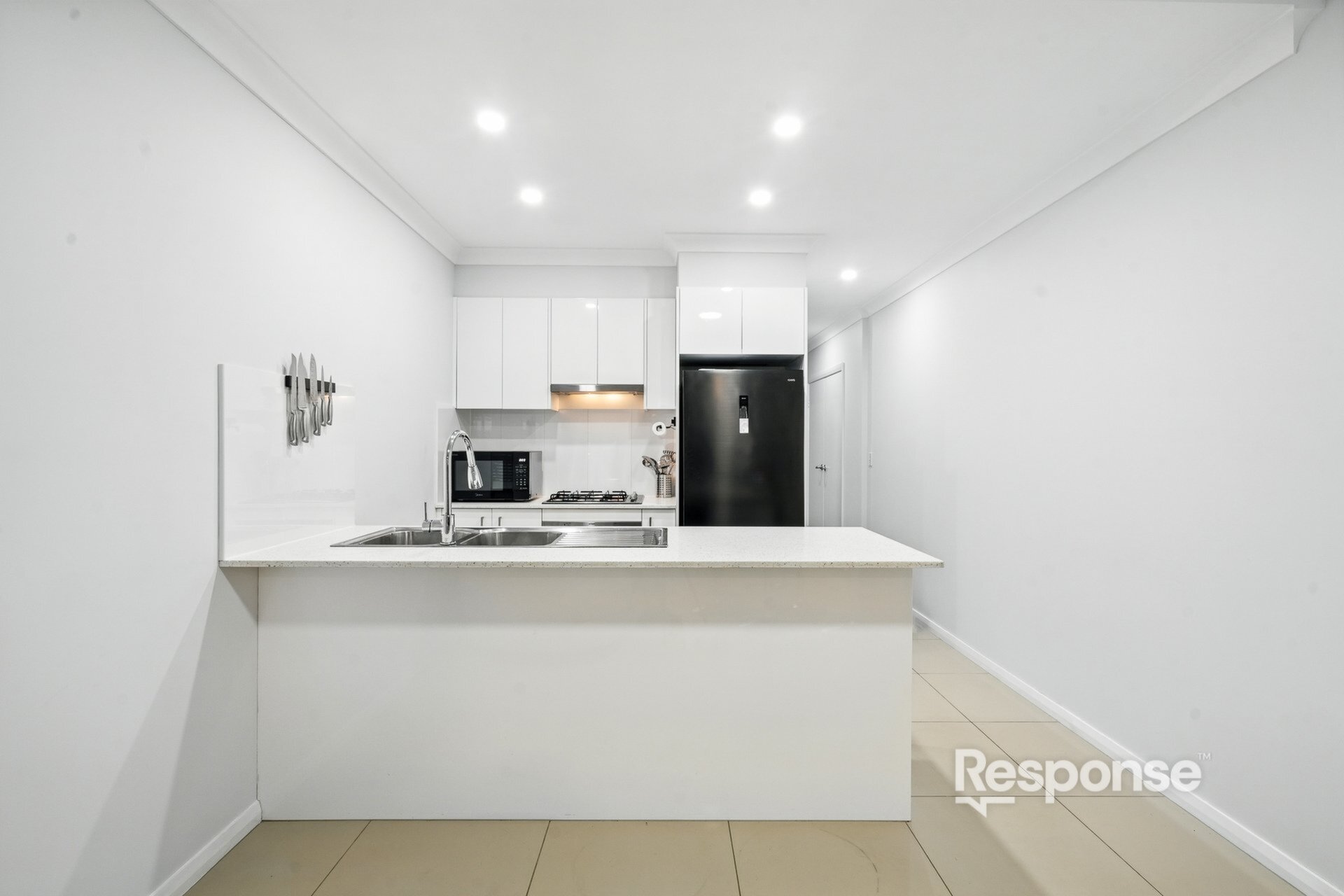 40/1 Glenmore Ridge Drive, Glenmore Park Sold by ResponseRE - image 1