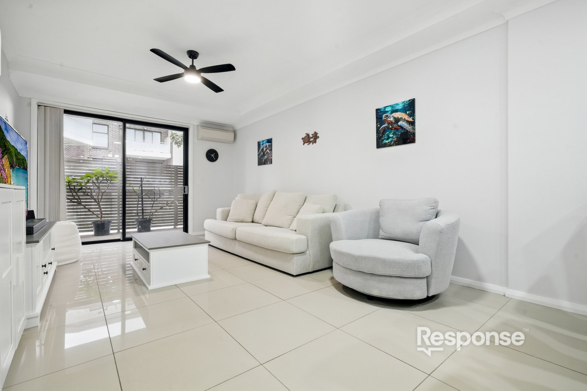 40/1 Glenmore Ridge Drive, Glenmore Park Sold by ResponseRE - image 1