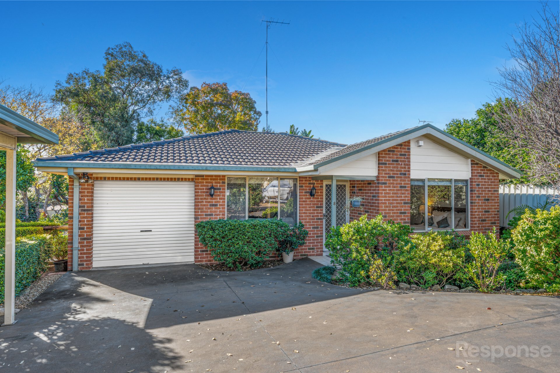 8 Amron Place, Acacia Gardens Sold by ResponseRE - image 1