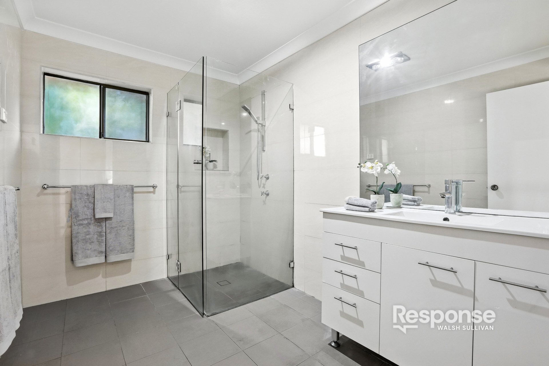 2/7 Binalong Road, Pendle Hill Sold by ResponseRE Walsh Sullivan Baulkham Hills - image 1
