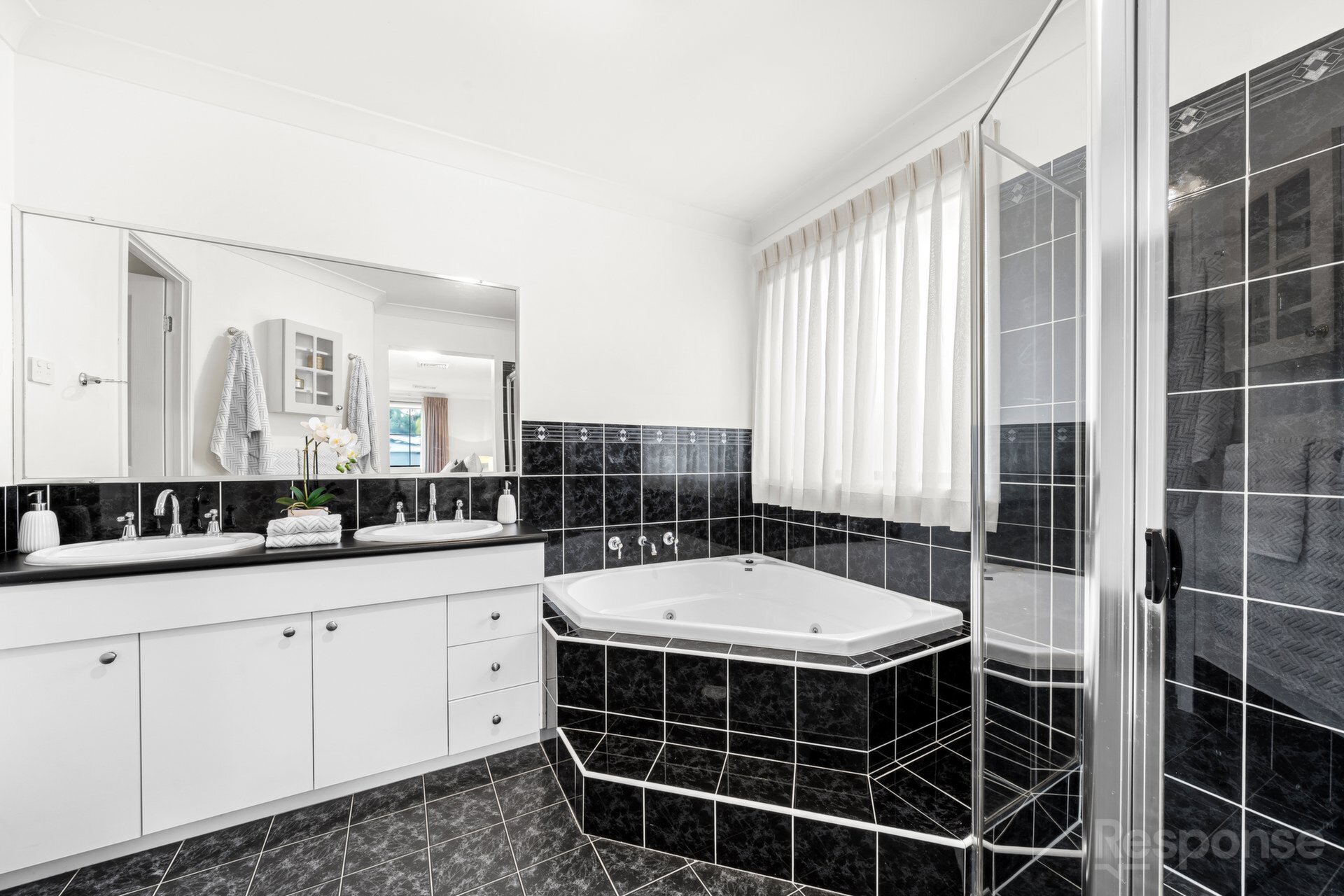 40 Skye Court, Kellyville Sold by ResponseRE - image 1