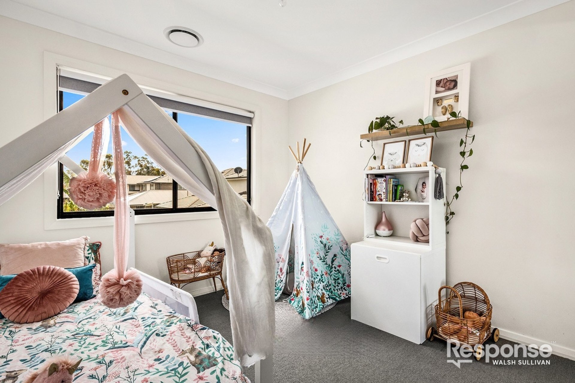 5 Honeysuckle Parade, Marsden Park Sold by ResponseRE Walsh Sullivan Northmead - image 1