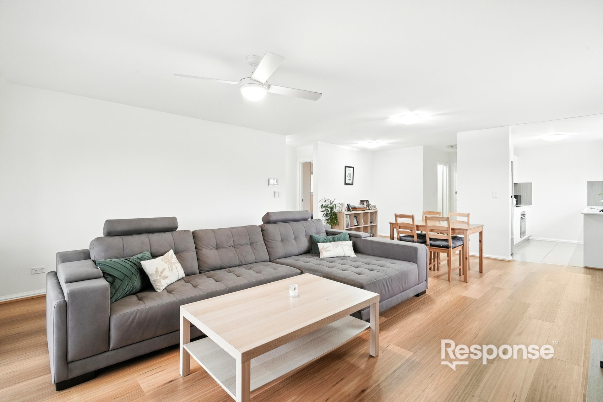 11/31 King Street, Penrith Sold by ResponseRE - image 1