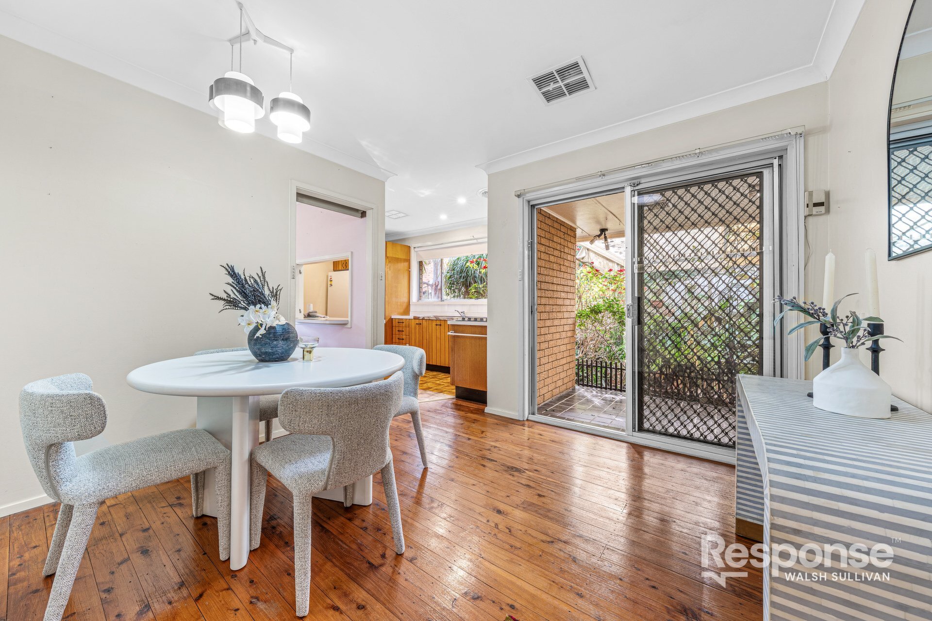 56 Rebecca Parade, Winston Hills Sold by ResponseRE Walsh Sullivan Northmead - image 1