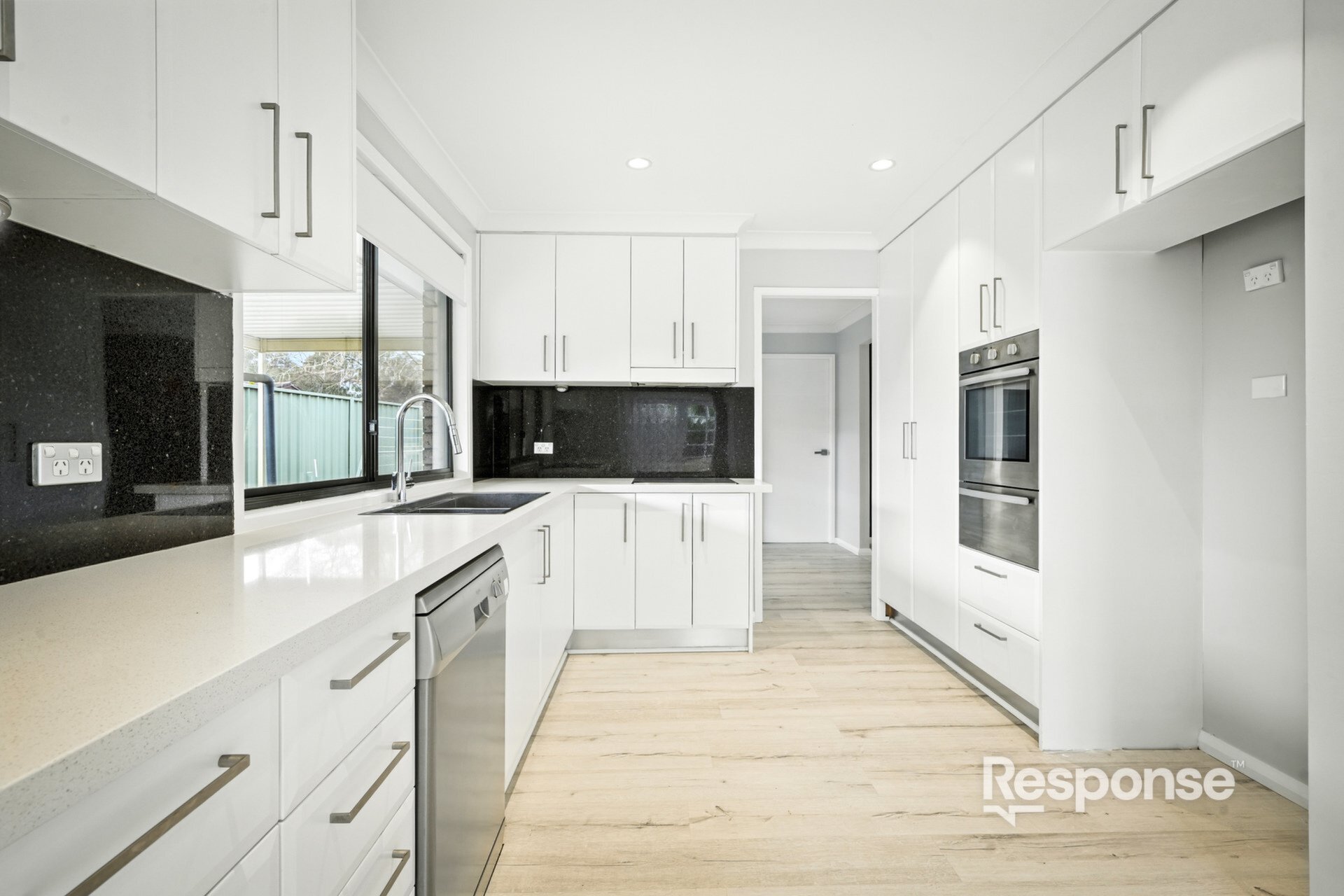 8 Nardu Place, South Penrith Sold by ResponseRE - image 1