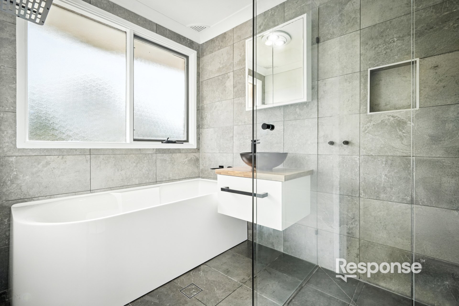 8 Nardu Place, South Penrith Sold by ResponseRE - image 1