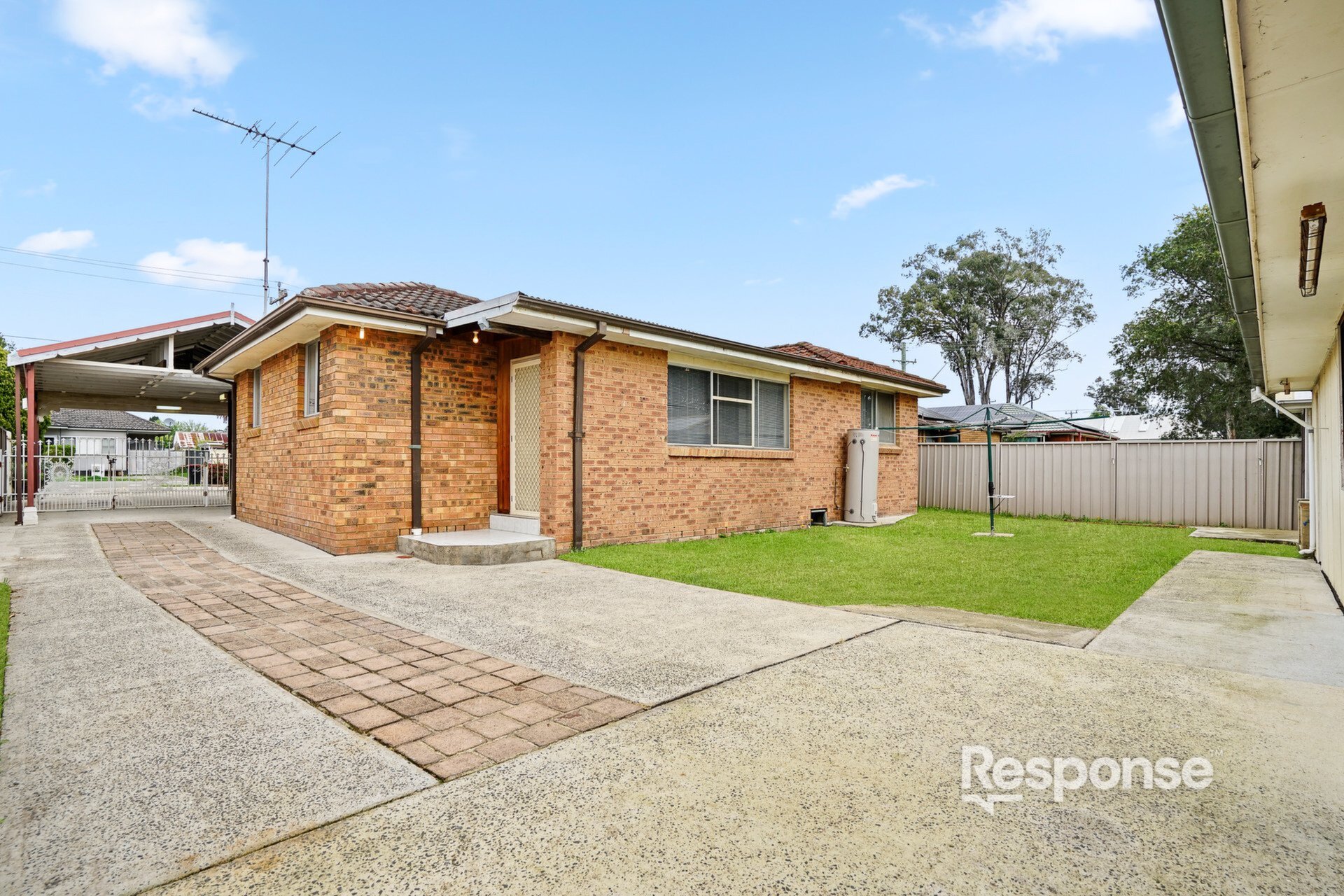 91 Oxford Street, Cambridge Park Sold by ResponseRE - image 1
