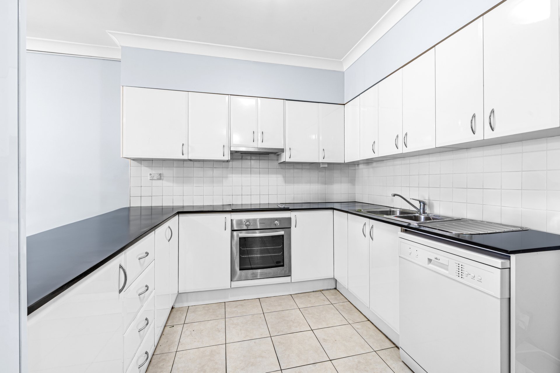 29/16-24 Oxford Street, Blacktown Sold by ResponseRE - image 1
