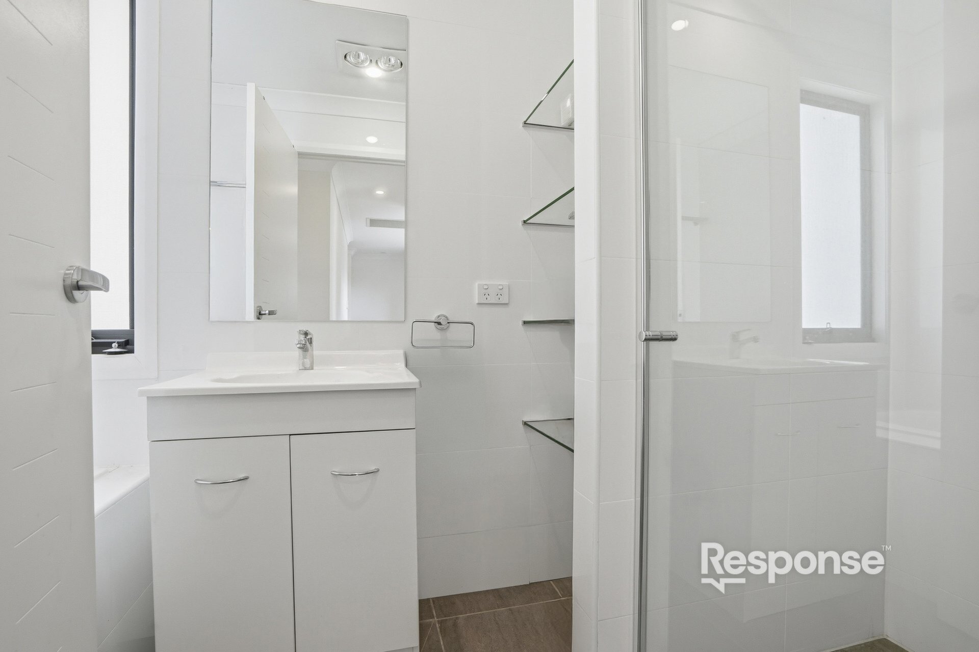 4/18 Cam Street, Cambridge Park Sold by ResponseRE - image 1