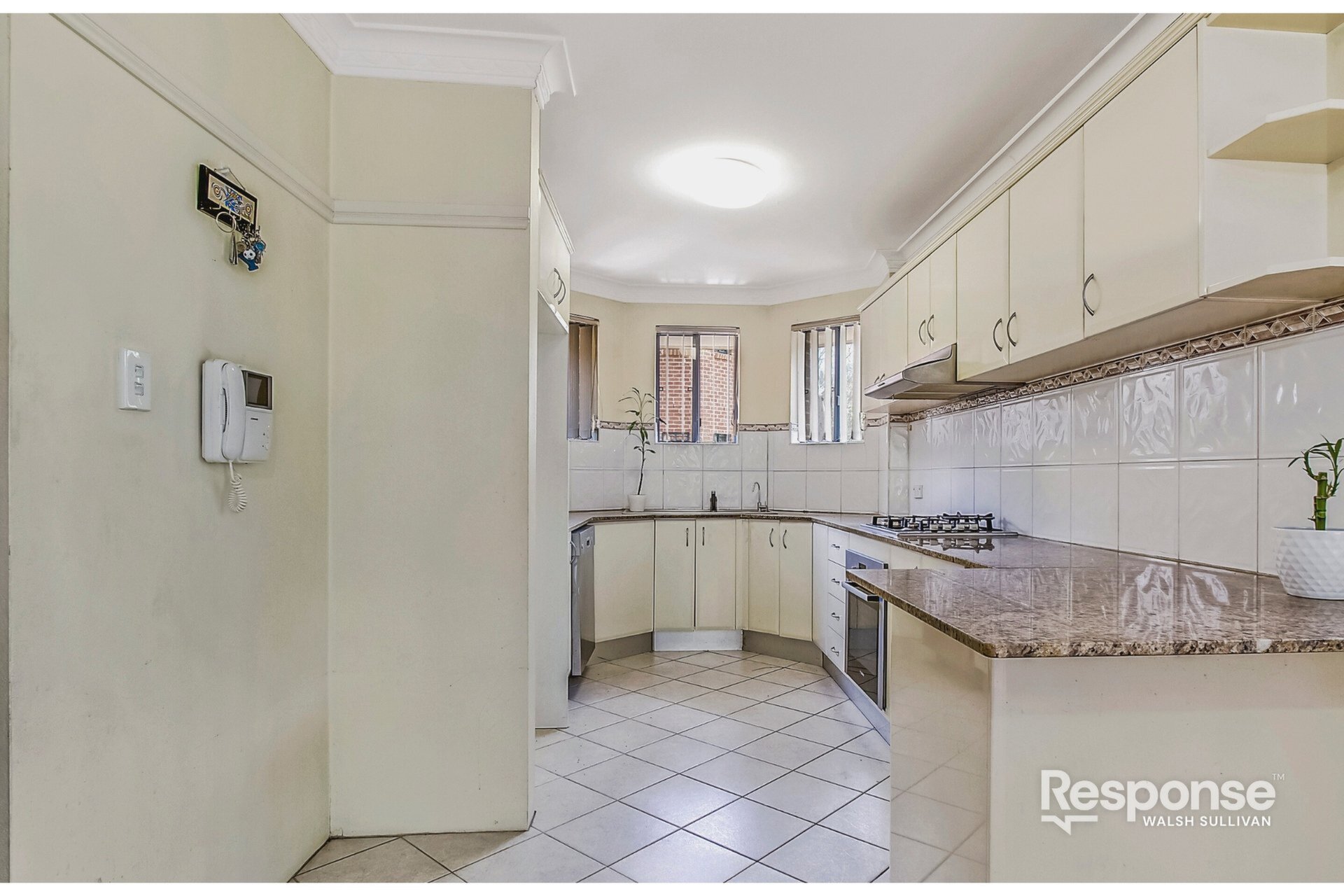 4/2-6 Mowle Street, Westmead Leased by ResponseRE Walsh Sullivan Northmead - image 1