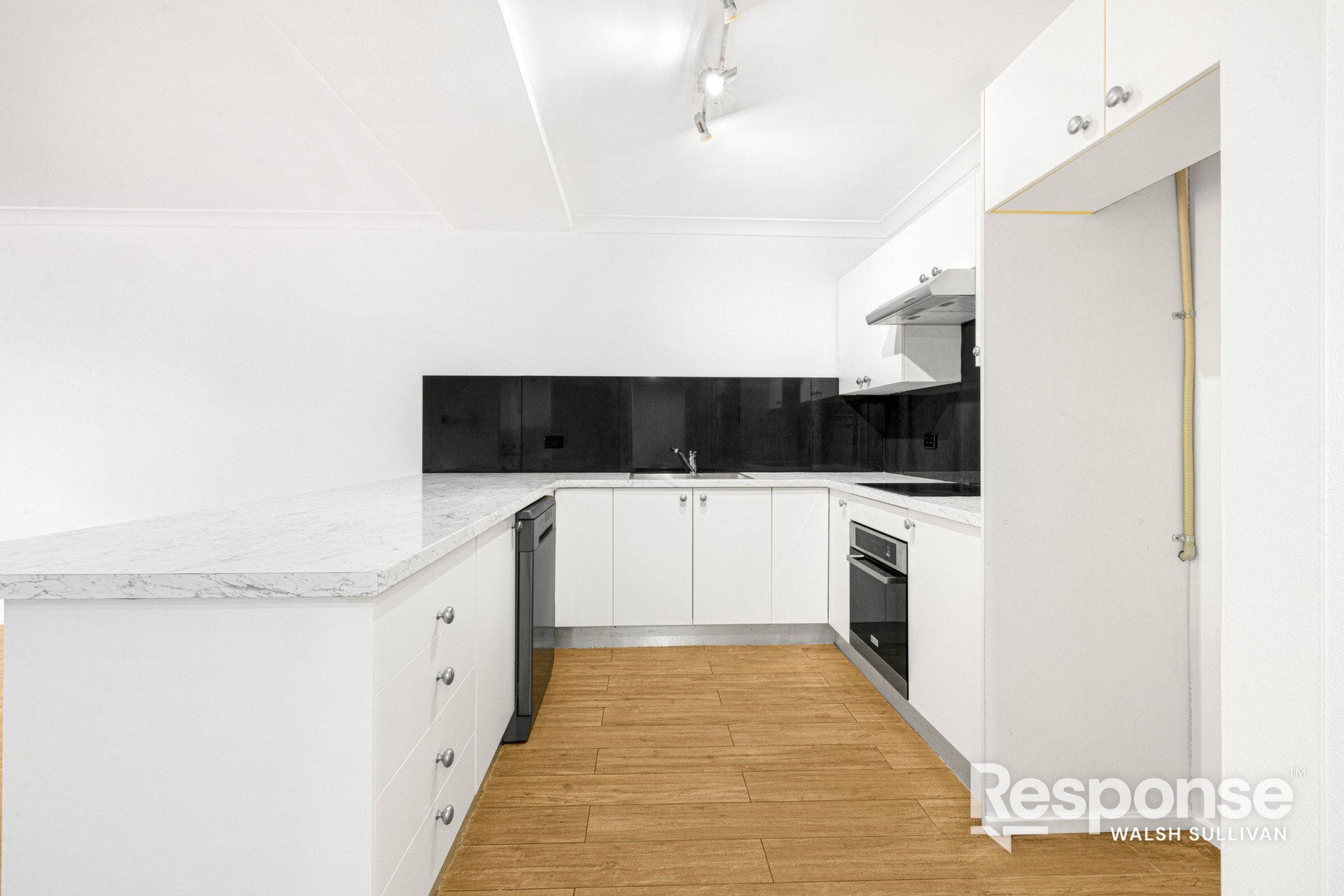 11/40 Cooyong Crescent, Toongabbie Sold by ResponseRE Walsh Sullivan Baulkham Hills - image 1