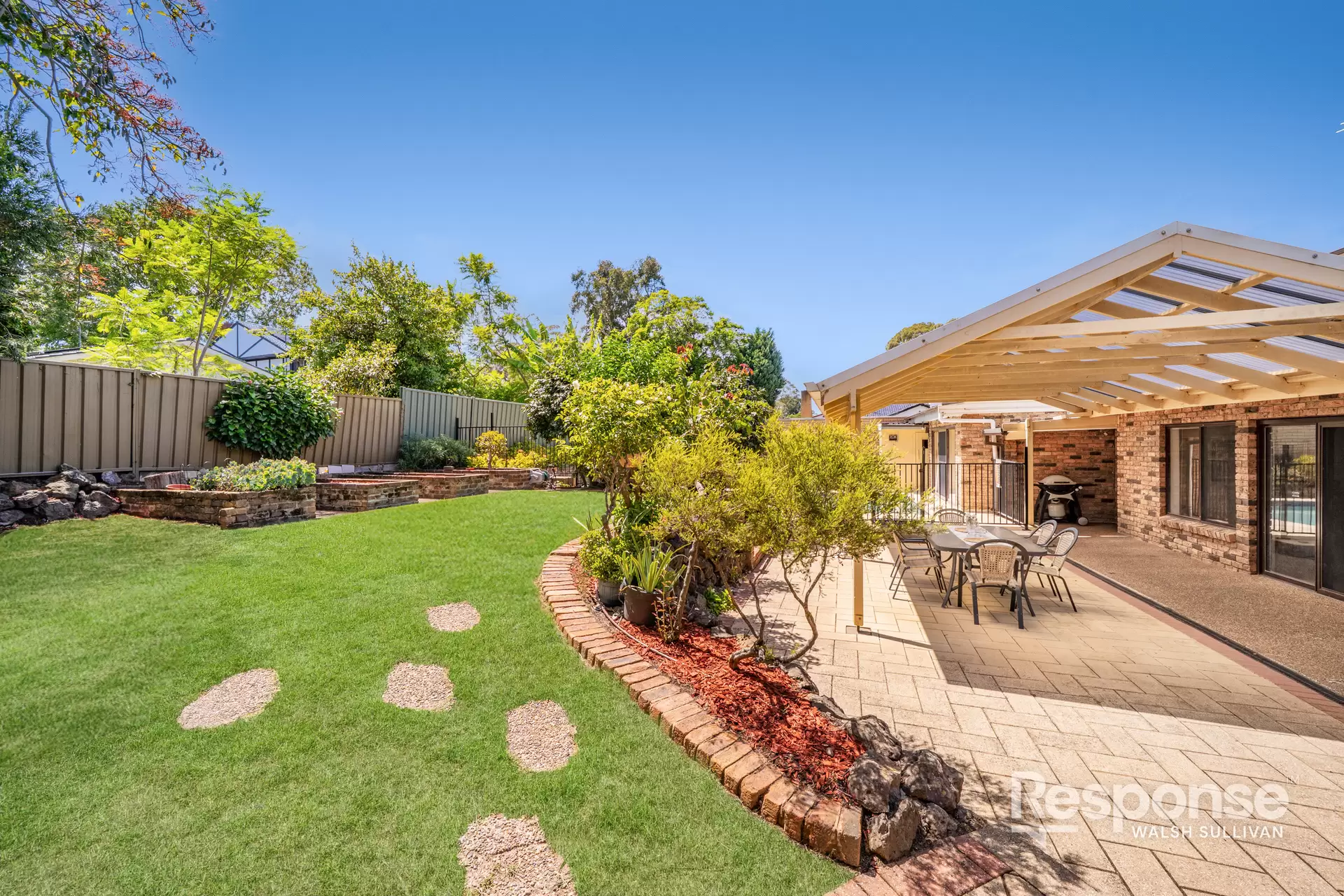 8 Brushford Avenue, Castle Hill Sold by ResponseRE Walsh Sullivan Northmead - image 1