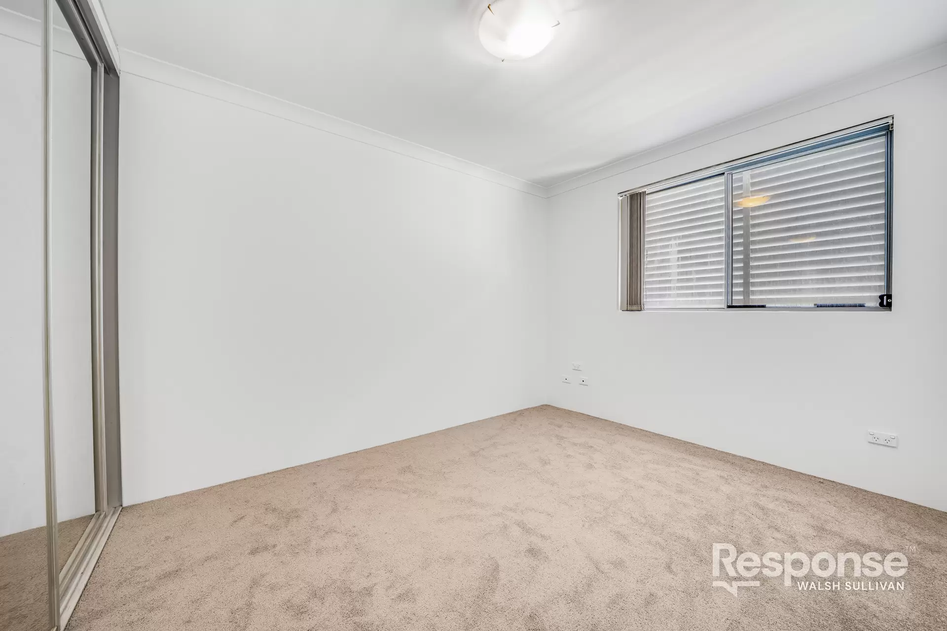 8/8-10 Darcy Road, Westmead Sold by ResponseRE Walsh Sullivan Baulkham Hills - image 1