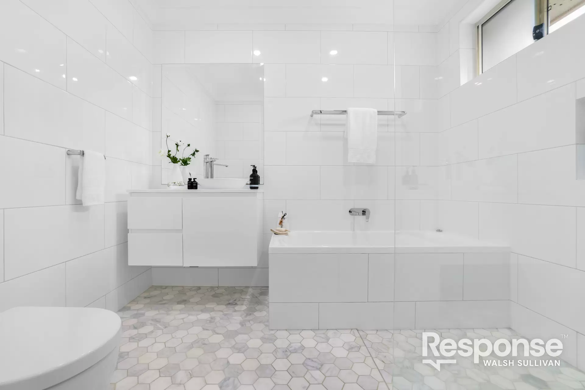 6 Rutland Avenue, Baulkham Hills Sold by ResponseRE Walsh Sullivan Baulkham Hills - image 1