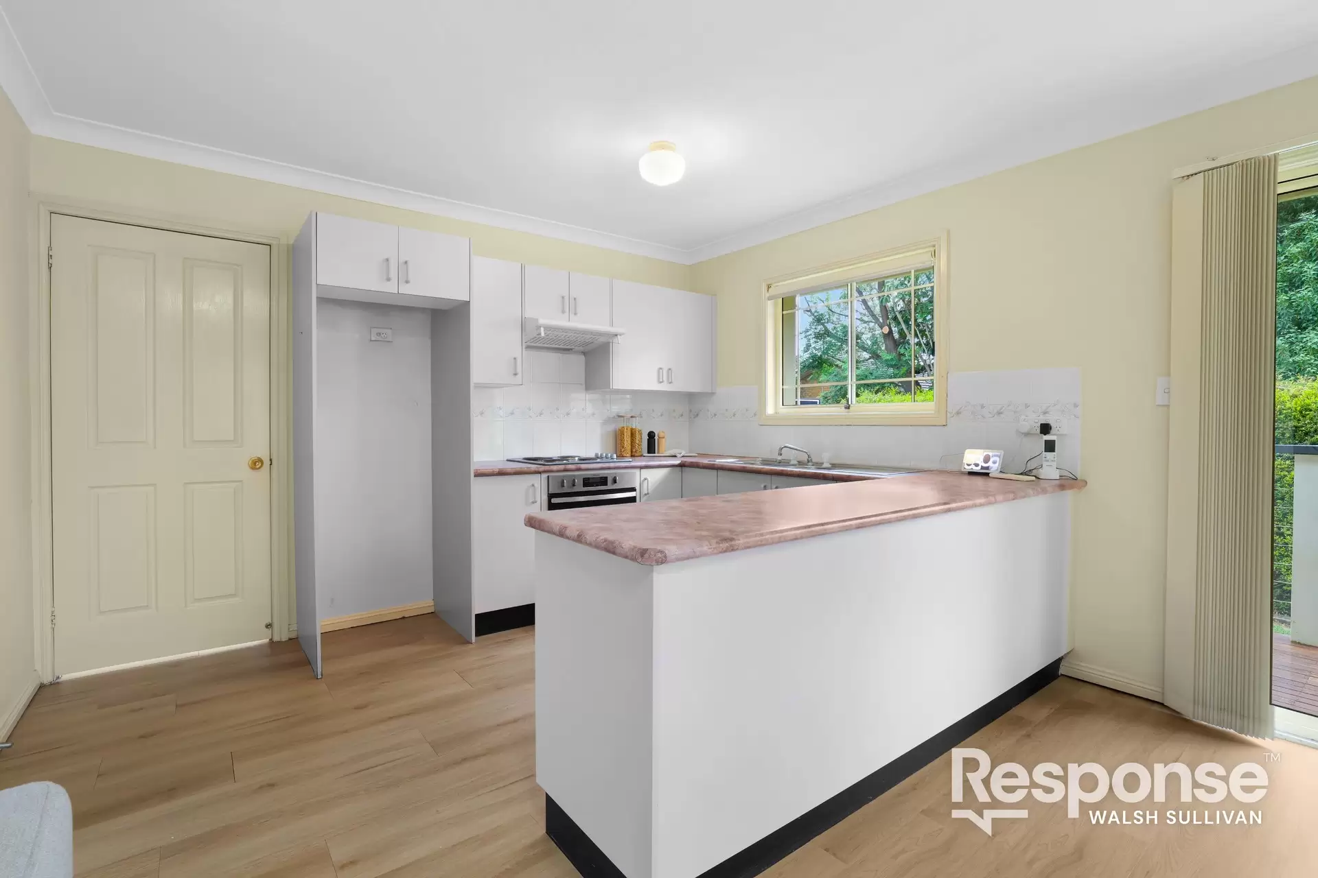 6 Rutland Avenue, Baulkham Hills Sold by ResponseRE Walsh Sullivan Baulkham Hills - image 1