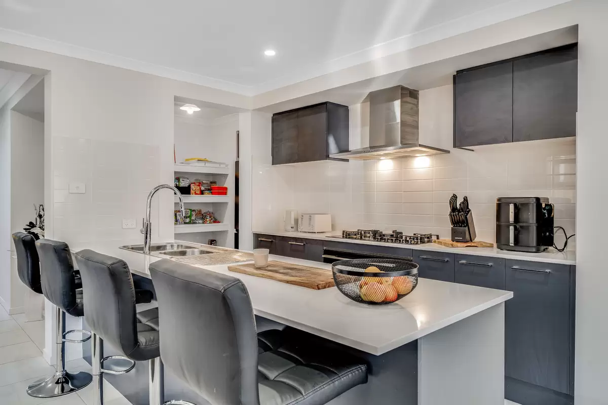 150 Valletta Drive, Gables Sold by ResponseRE Norwest - image 1