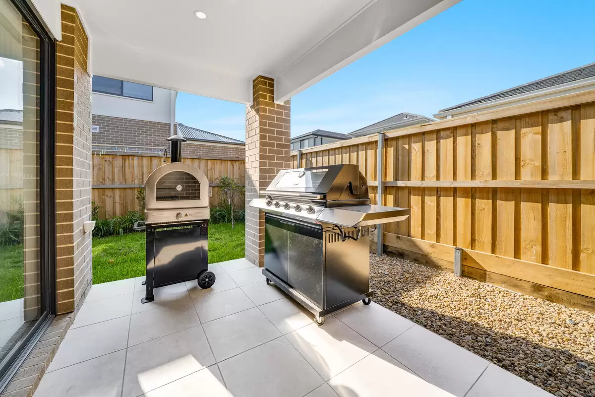150 Valletta Drive, Gables Sold by ResponseRE Norwest - image 1