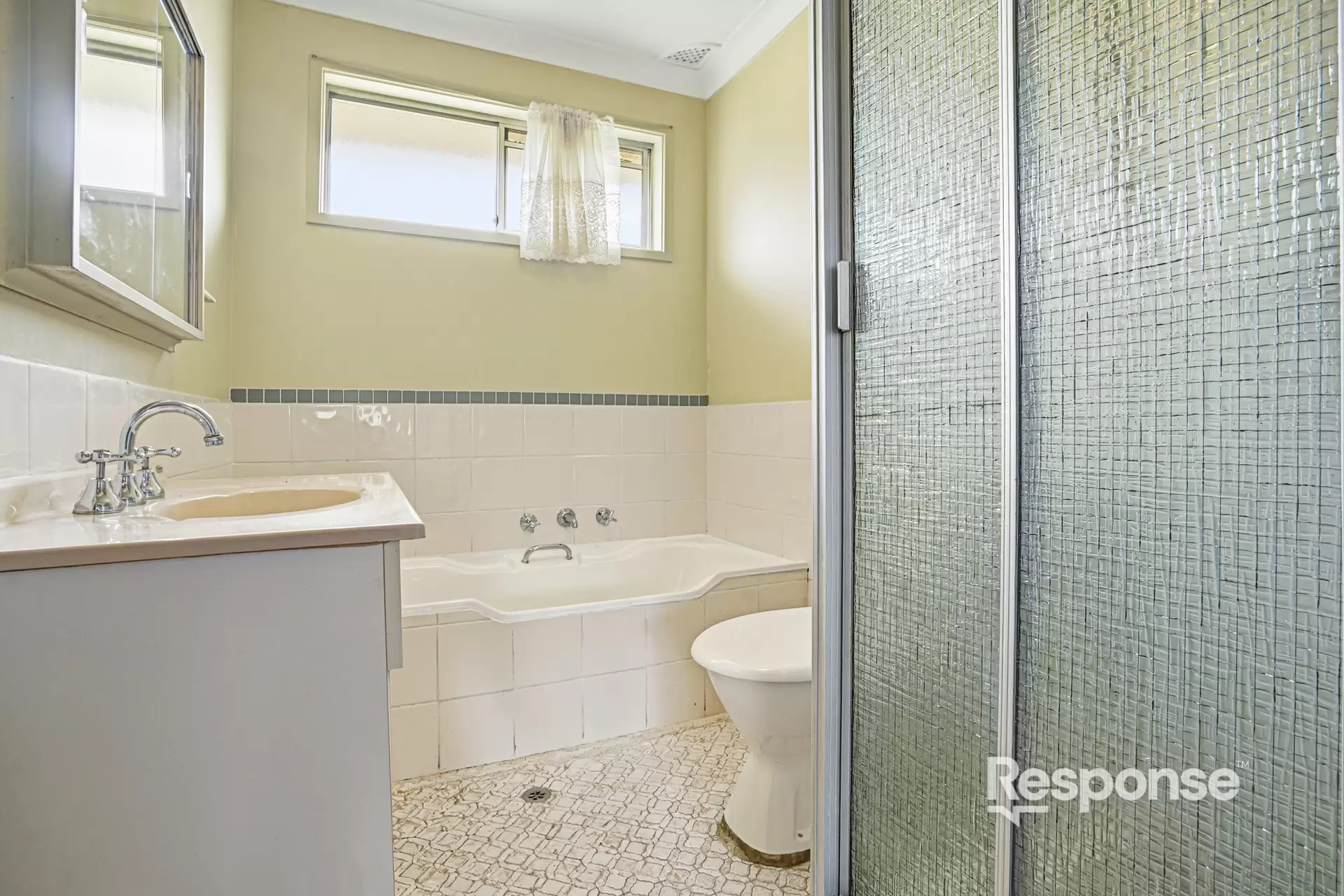 25 Gladswood Avenue, South Penrith Sold by ResponseRE - image 1