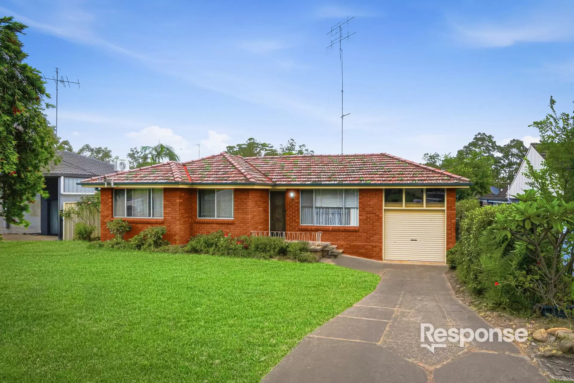 25 Gladswood Avenue, South Penrith Sold by ResponseRE - image 1