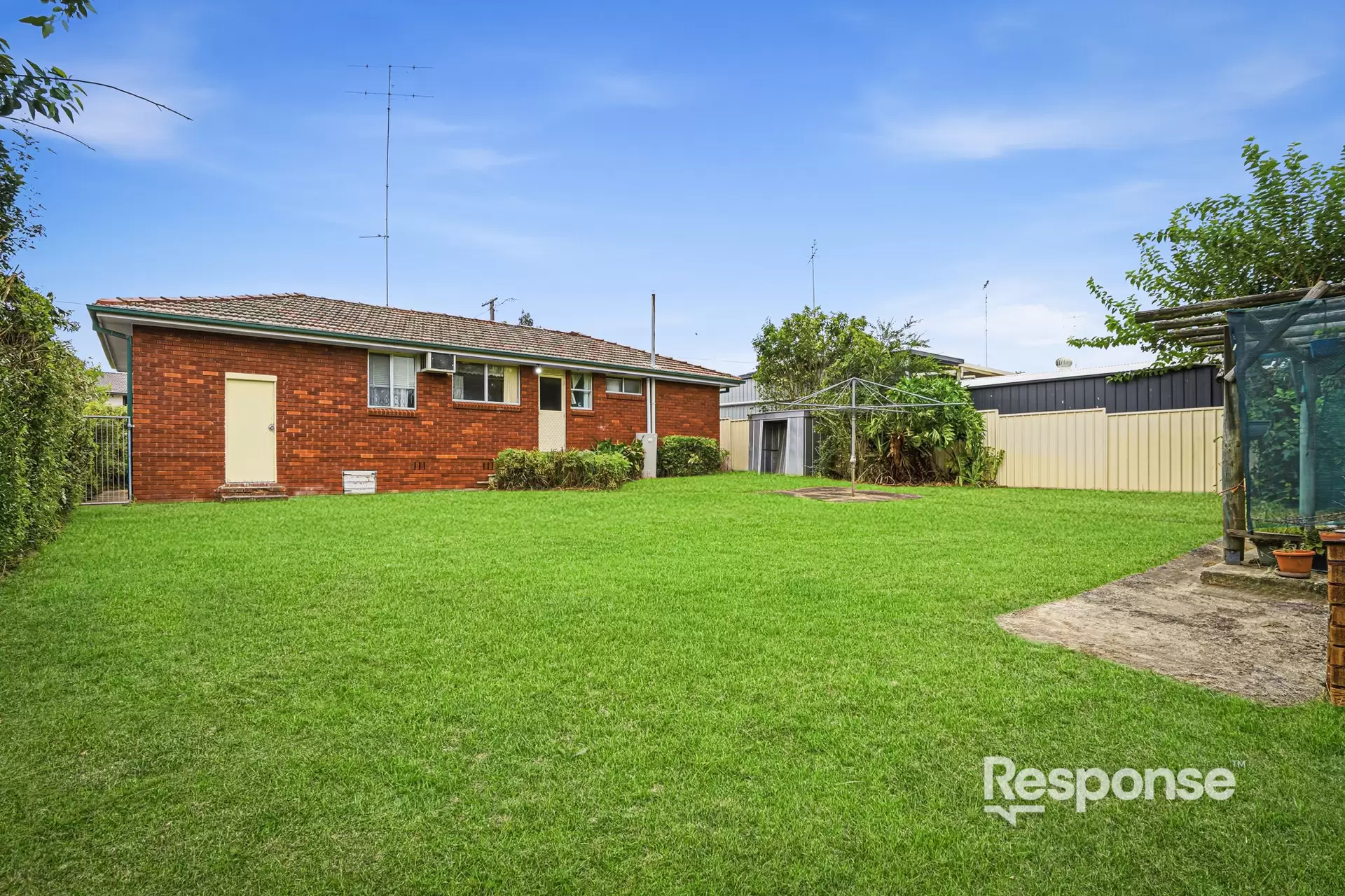 25 Gladswood Avenue, South Penrith Sold by ResponseRE - image 1