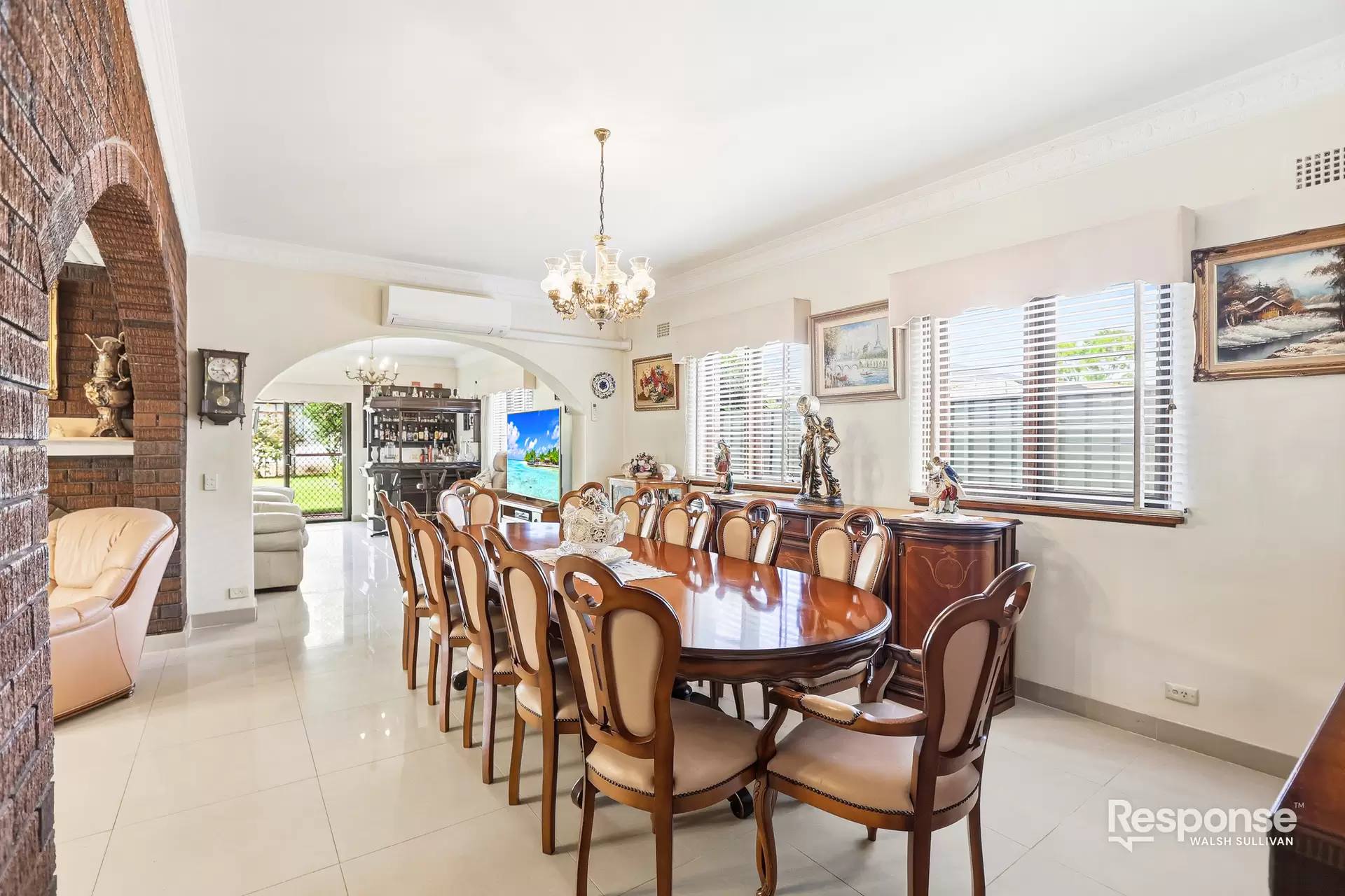 191 Caroline Chisholm Drive, Winston Hills Sold by ResponseRE - image 1