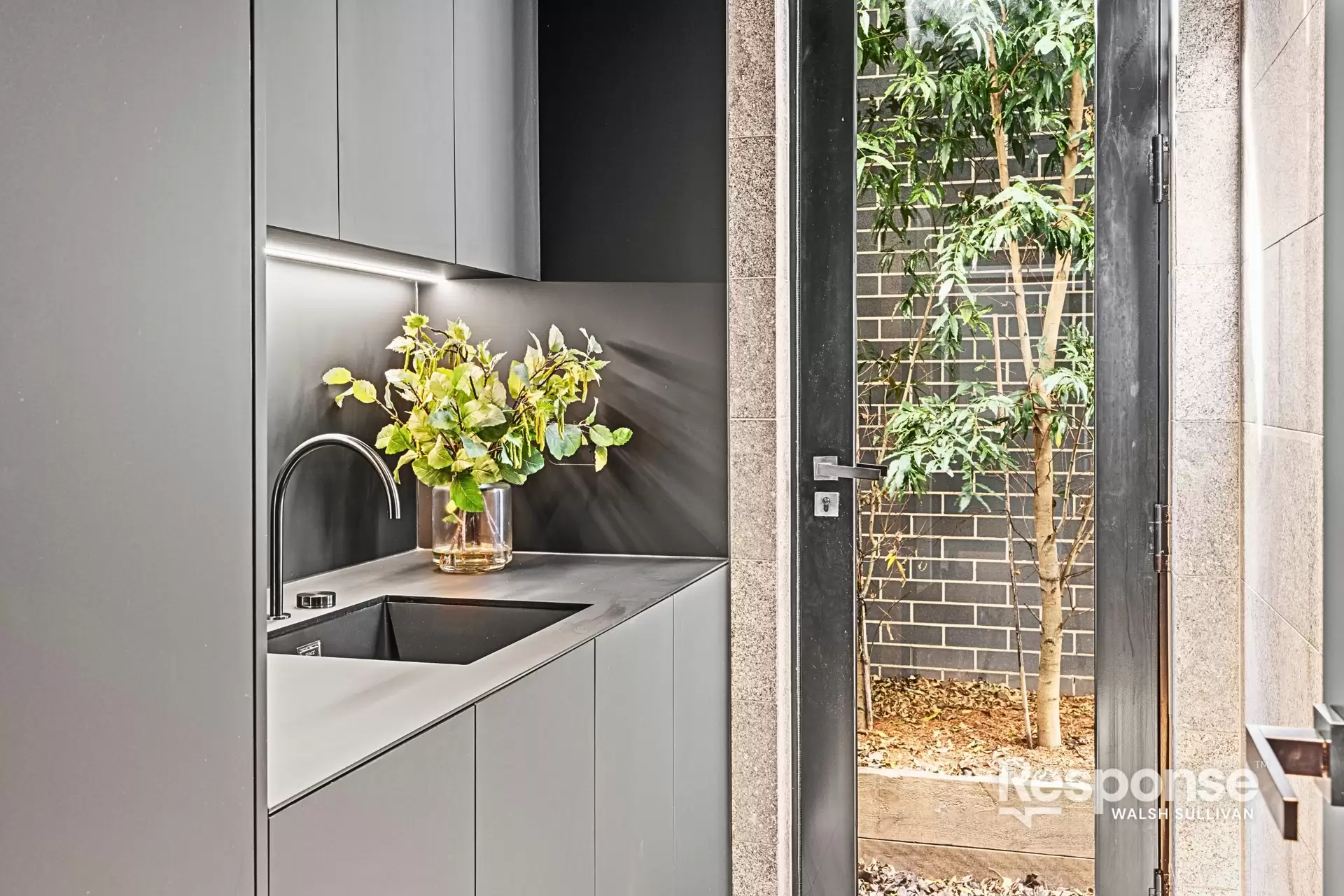 32A Copenhagen Street, Box Hill For Sale by ResponseRE Walsh Sullivan Northmead - image 1
