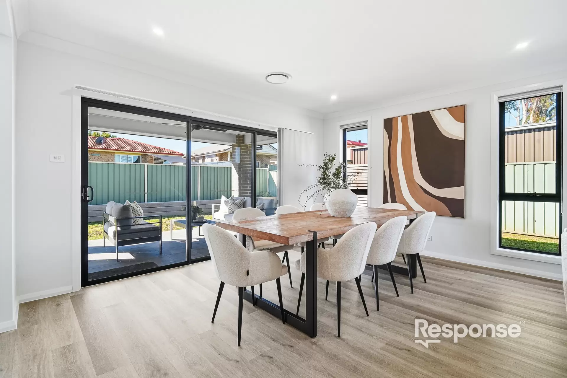 5 Pioneer Grove, Werrington Downs Sold by ResponseRE - image 1