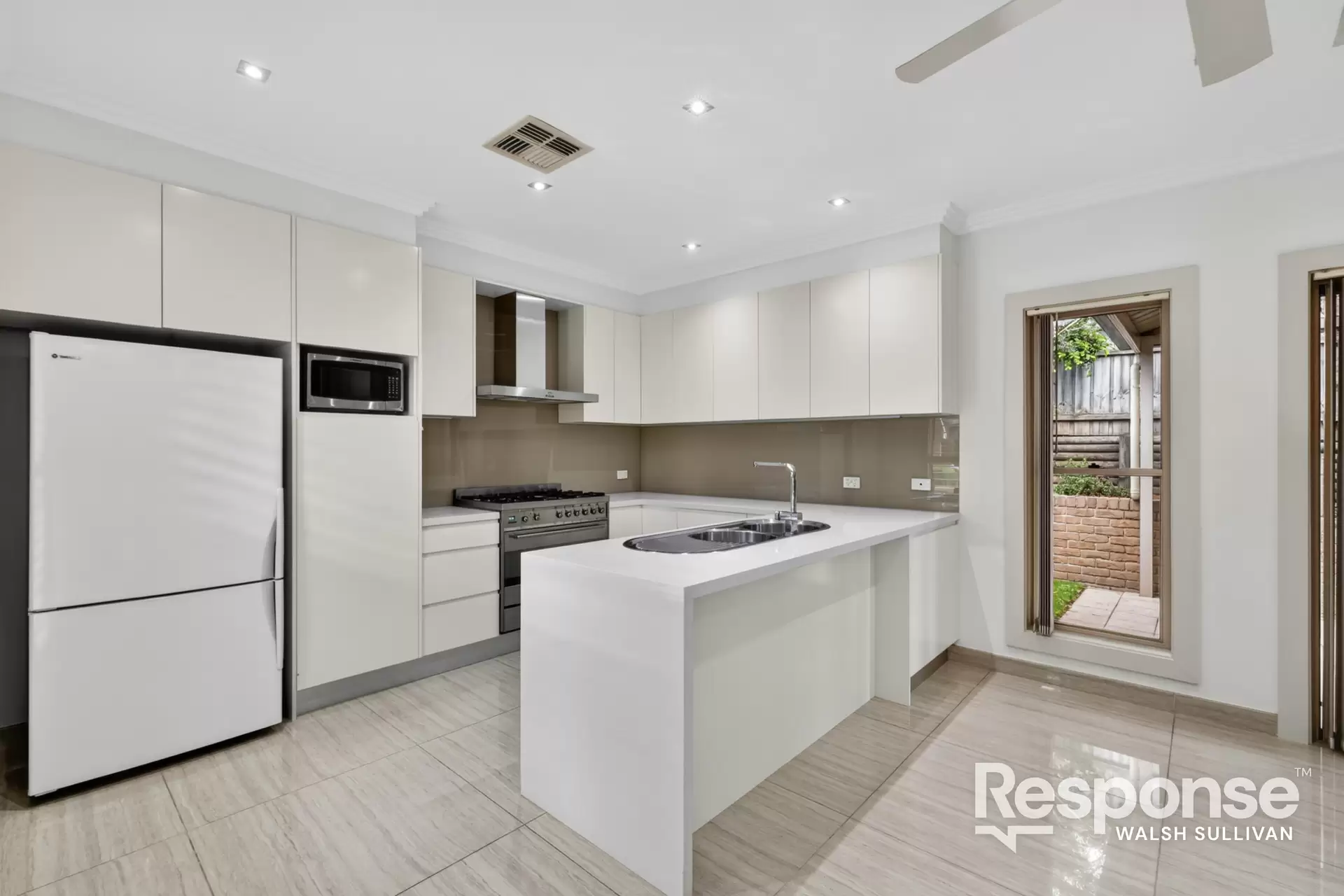 3/16 Pearce Street, Baulkham Hills Sold by ResponseRE Walsh Sullivan Northmead - image 1