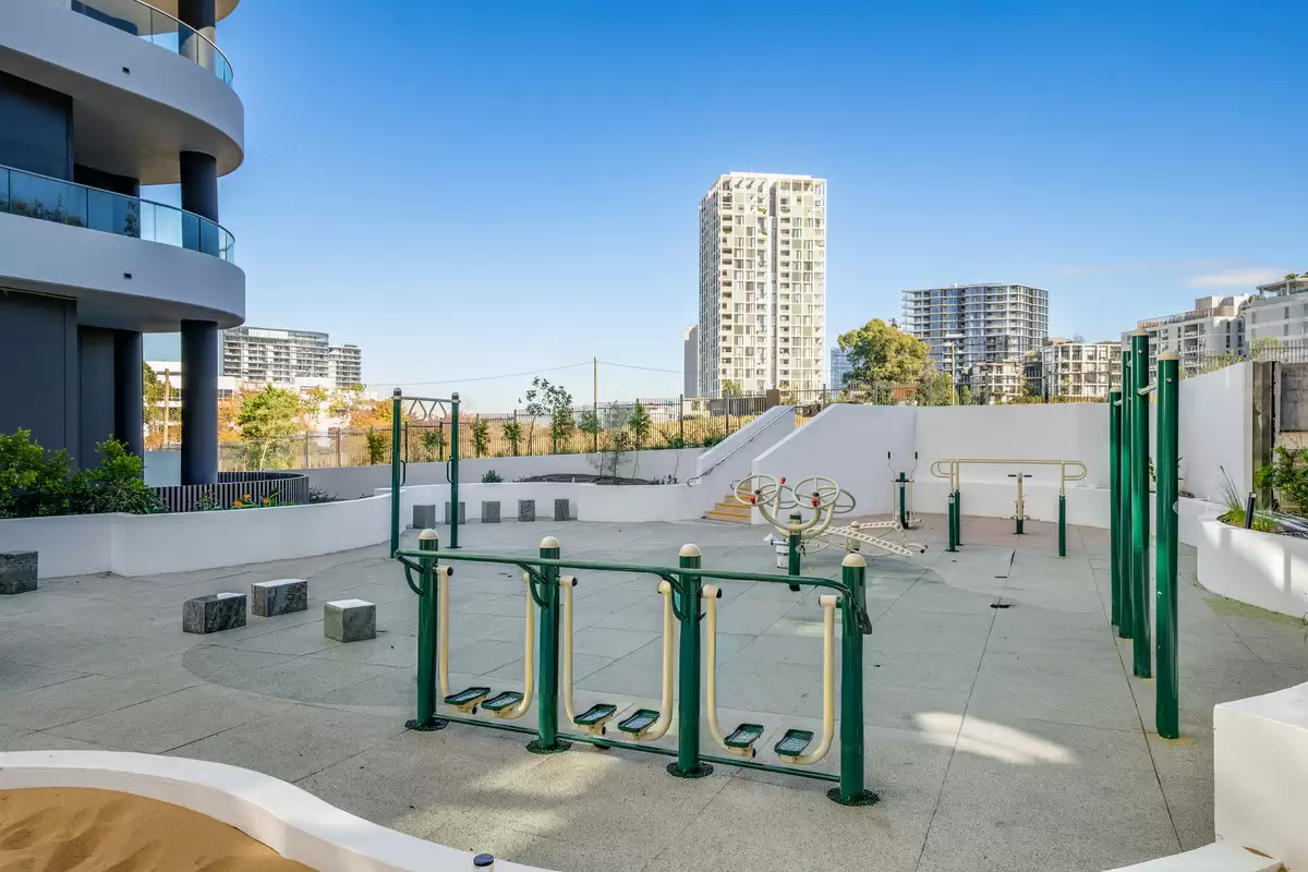 1008/8 Maitland Place, Norwest Sold by ResponseRE Quakers Hill & Bella Vista - image 1